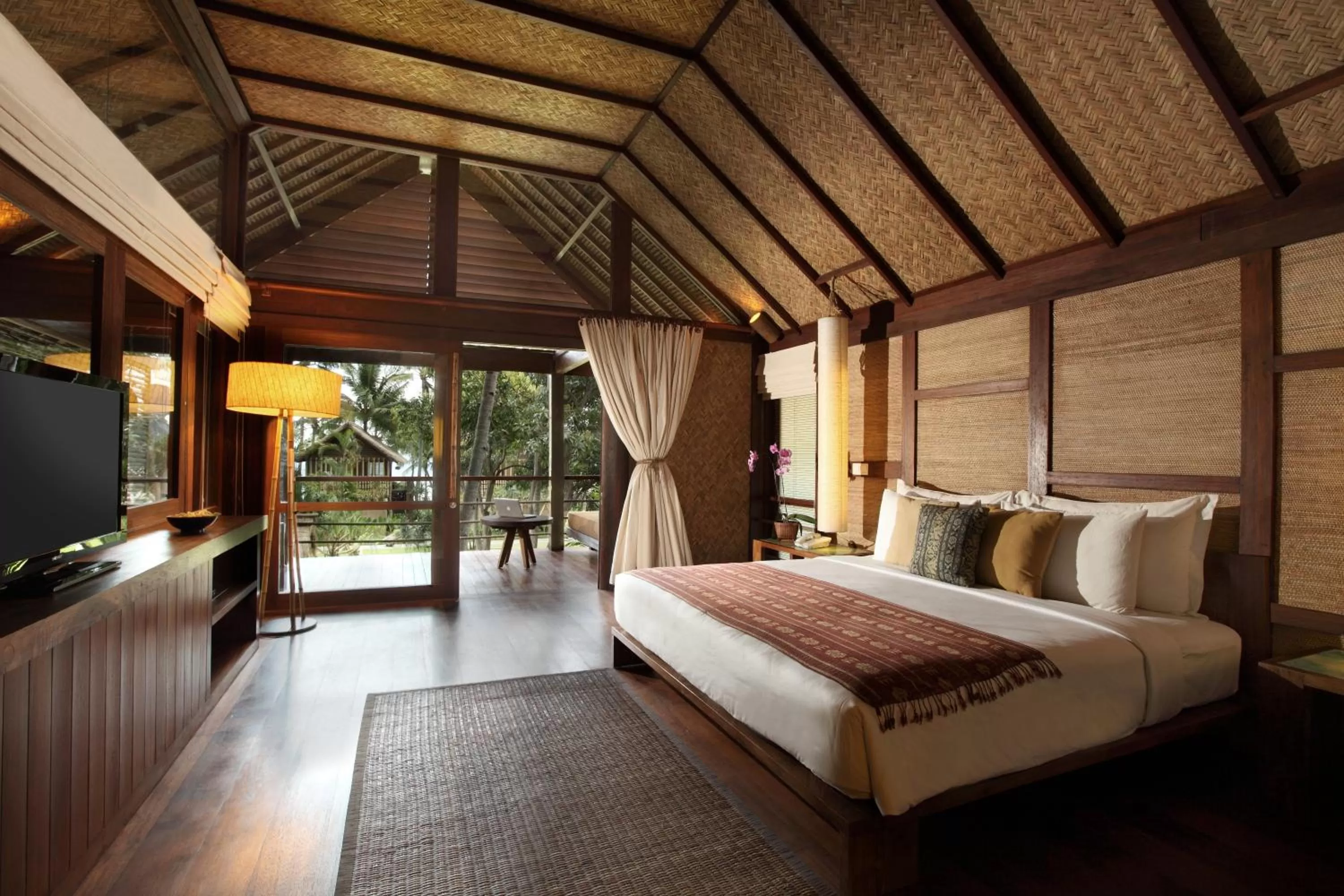 Bed in Jeeva Klui Resort