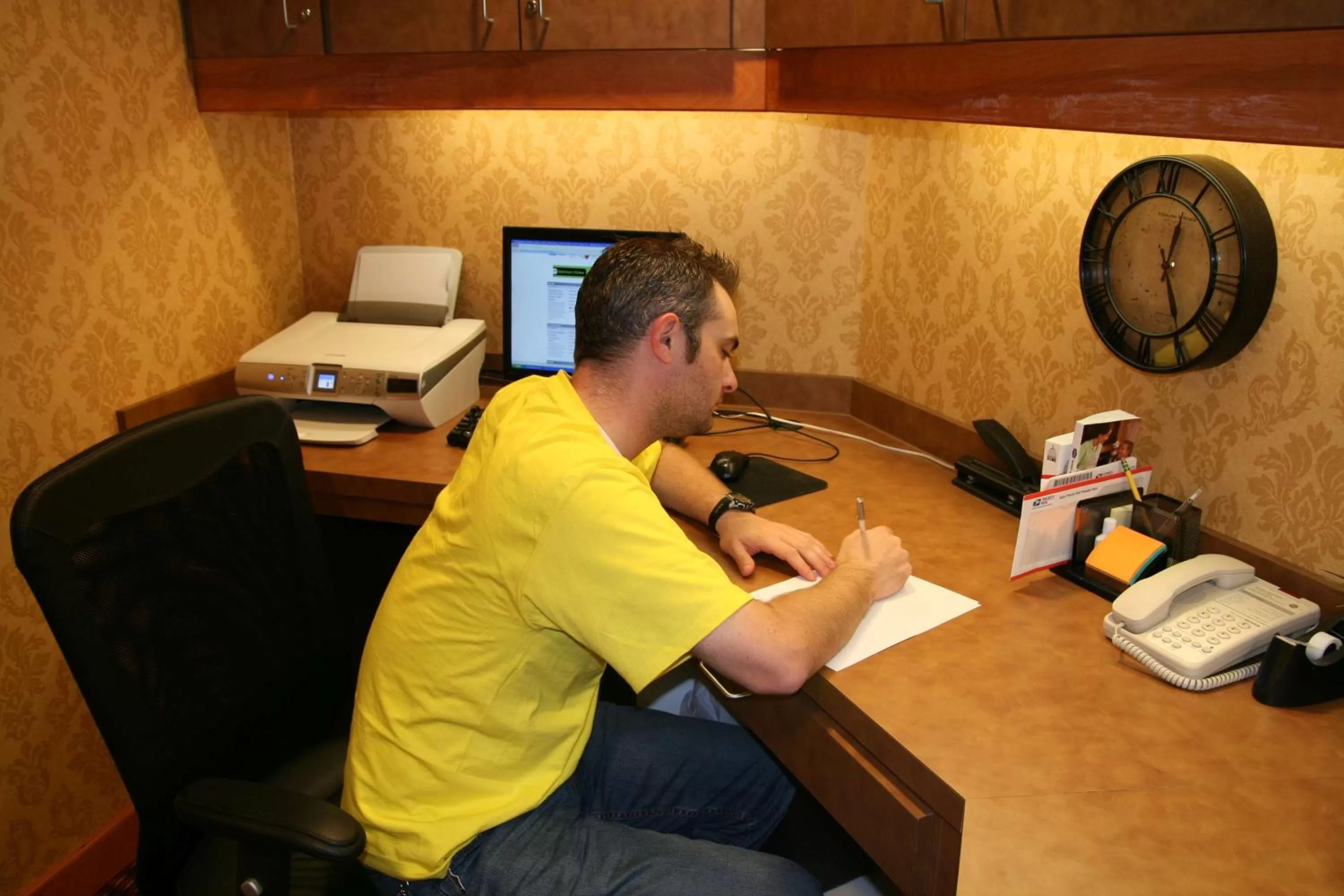 Business facilities in Hampton Inn & Suites McComb