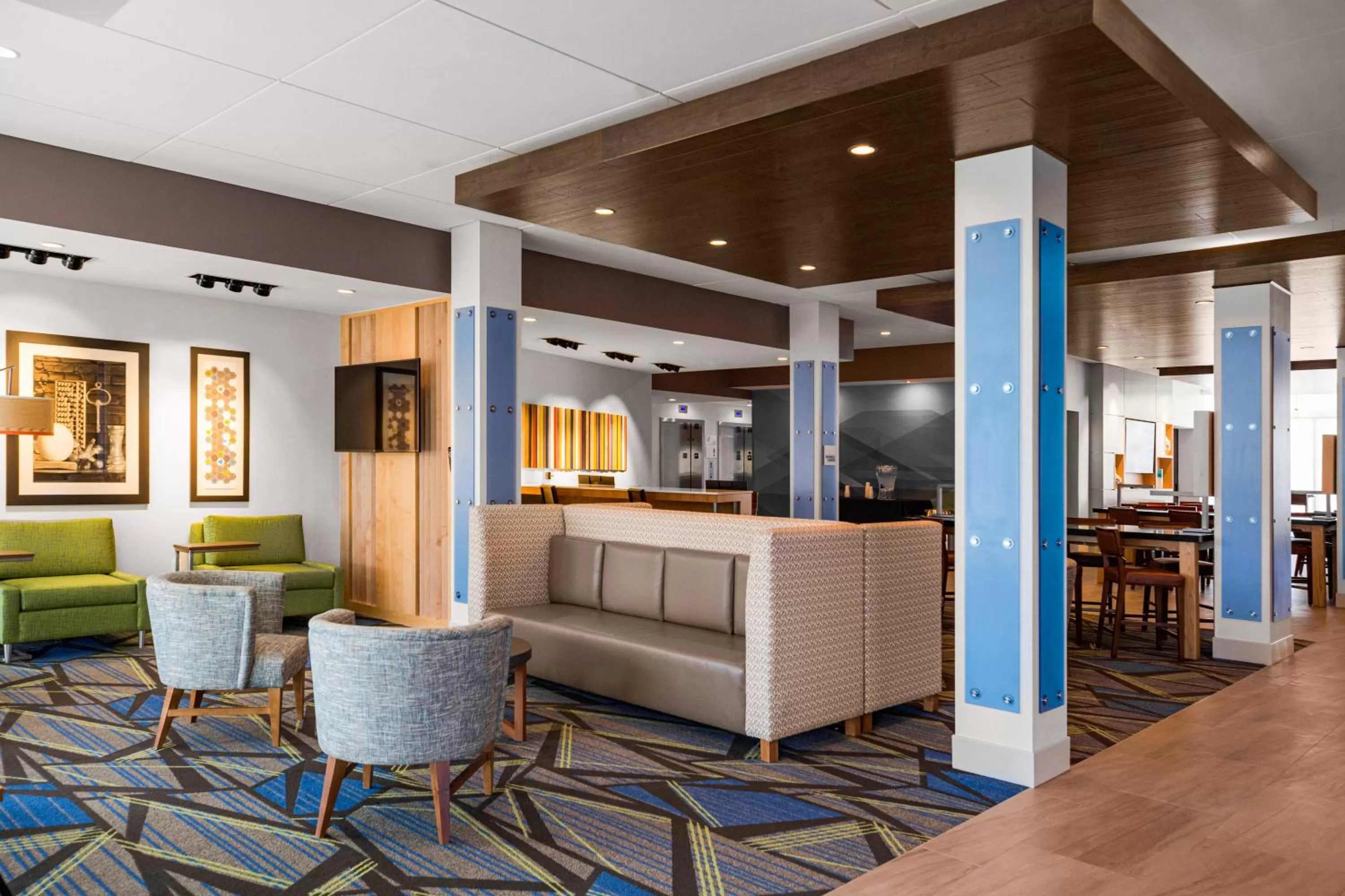 Property building in Holiday Inn Express & Suites Sanford - Lake Mary by IHG