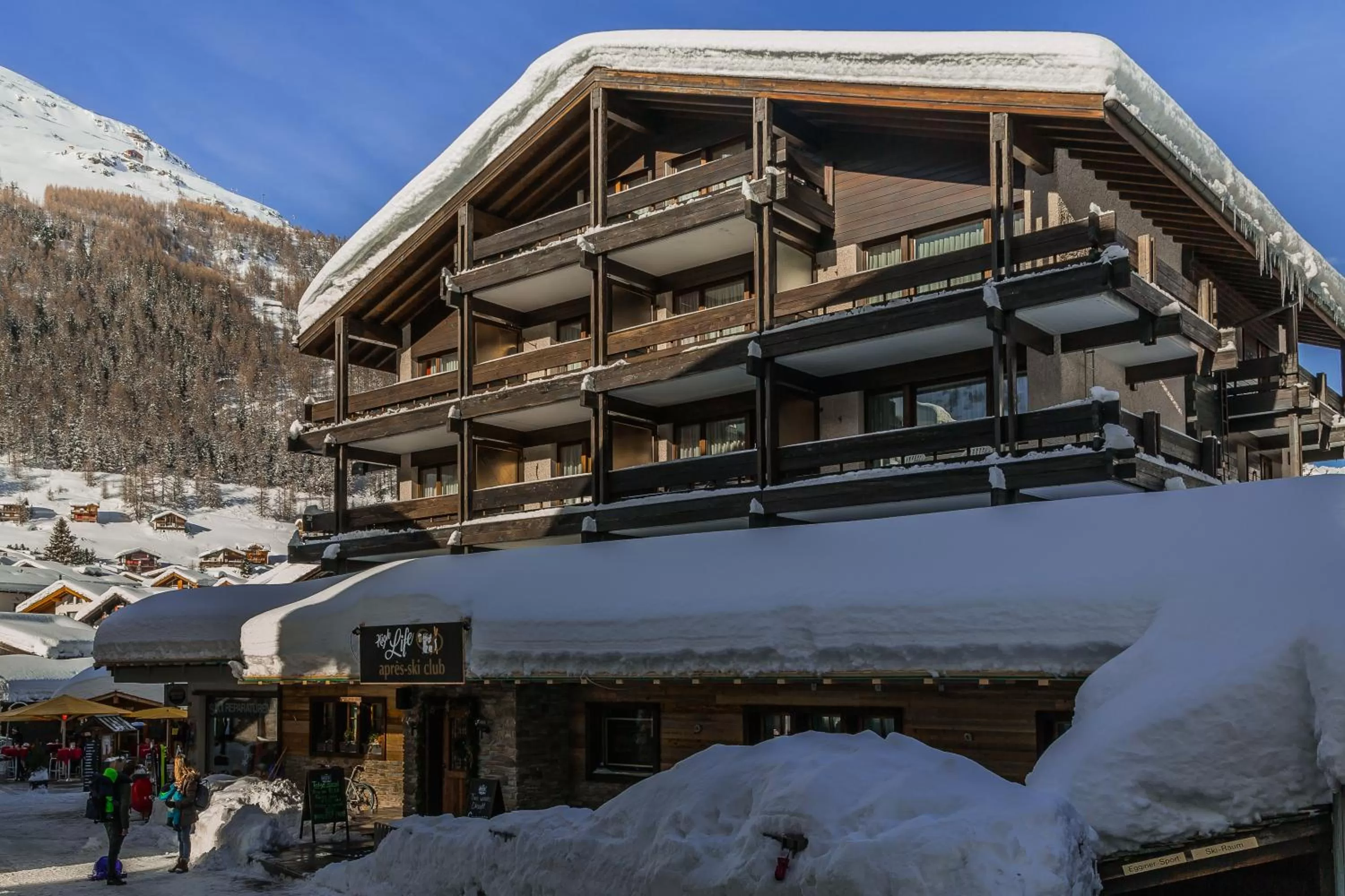 Property building, Winter in Ambiente Mountain Style