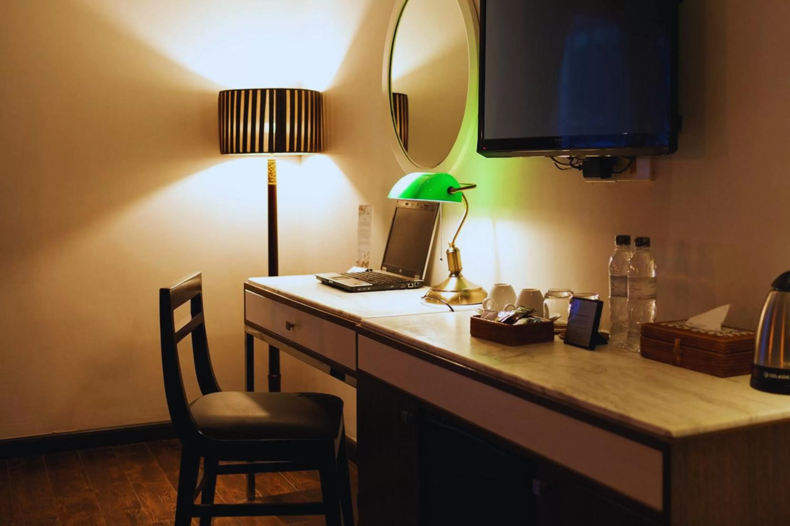 TV and multimedia in Hotel Emerald Waters Classy