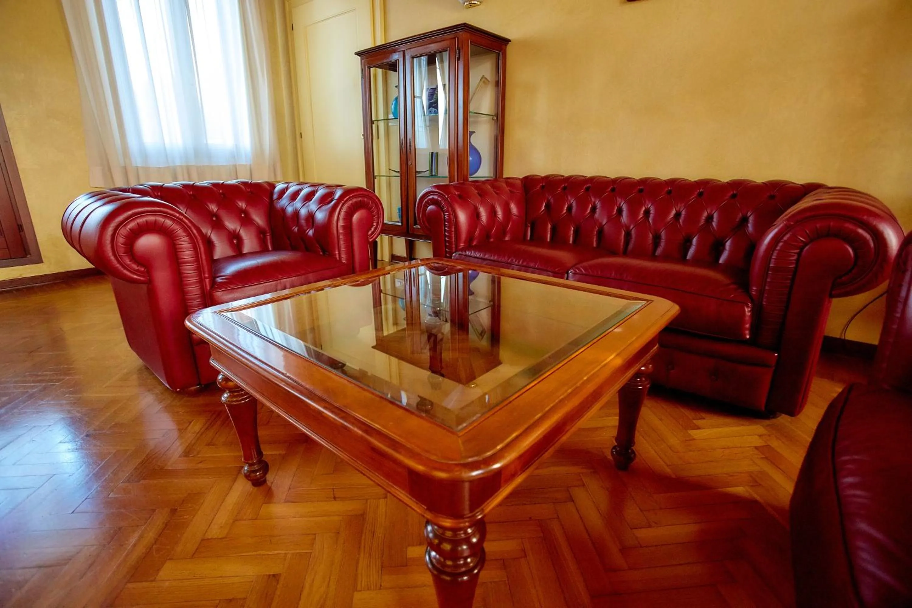 Communal lounge/ TV room in Hotel Riviera dei Dogi