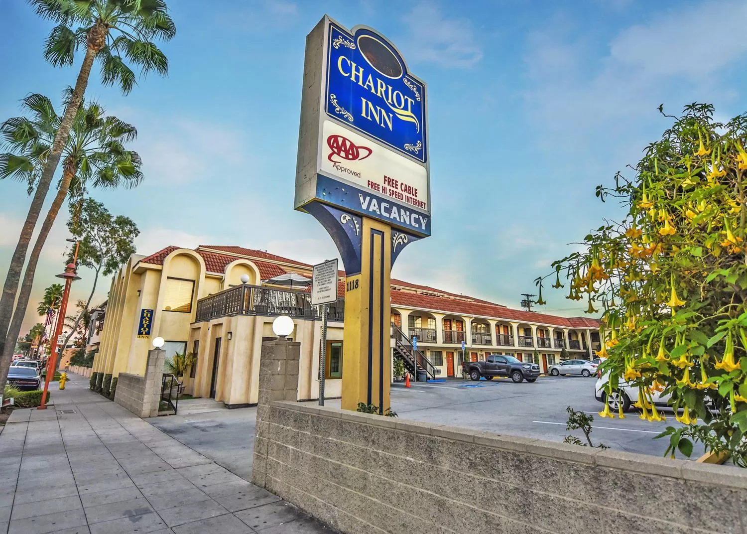 Property logo or sign in Chariot Inn Glendale - Pasadena