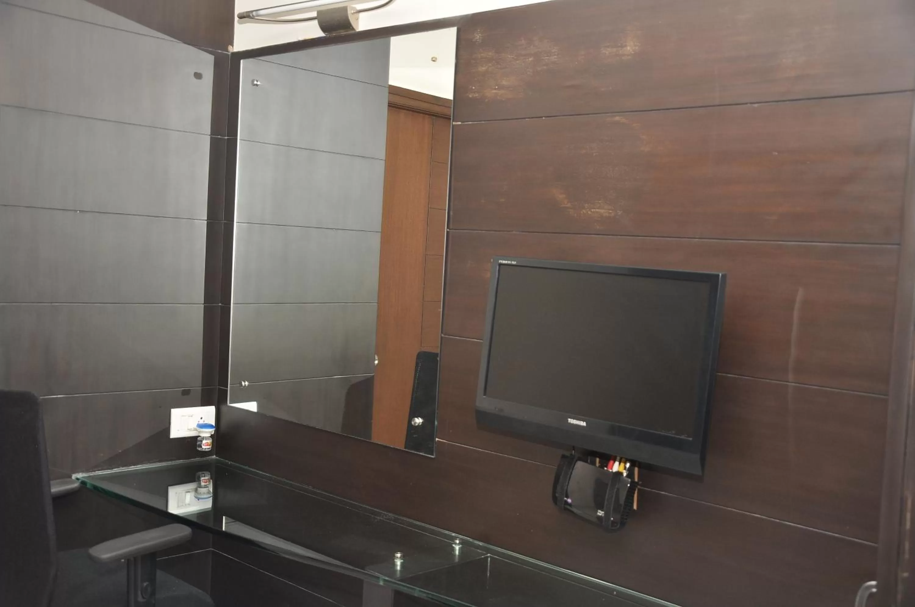 TV and multimedia, Bathroom in City Home