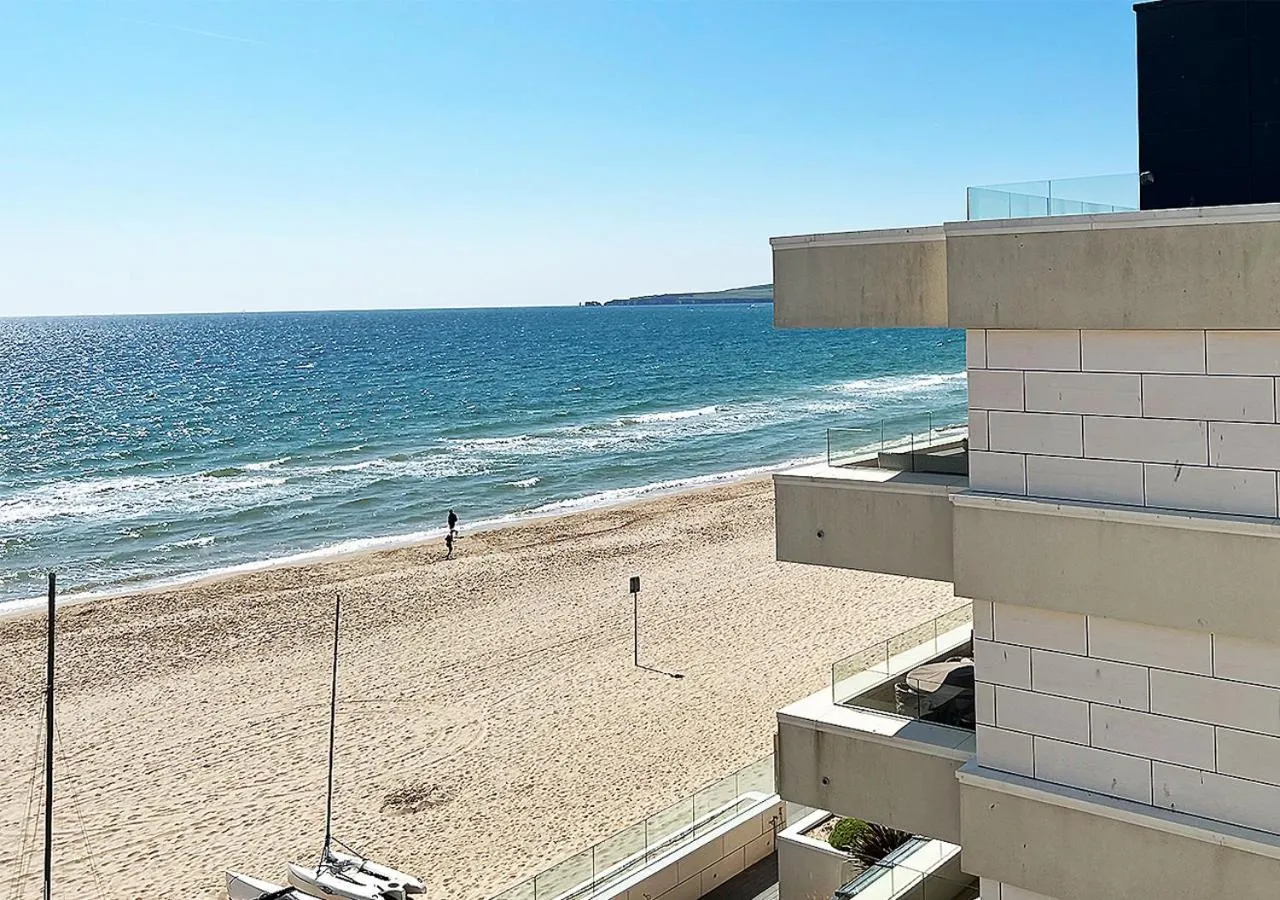 Property building in Sandbanks Hotel