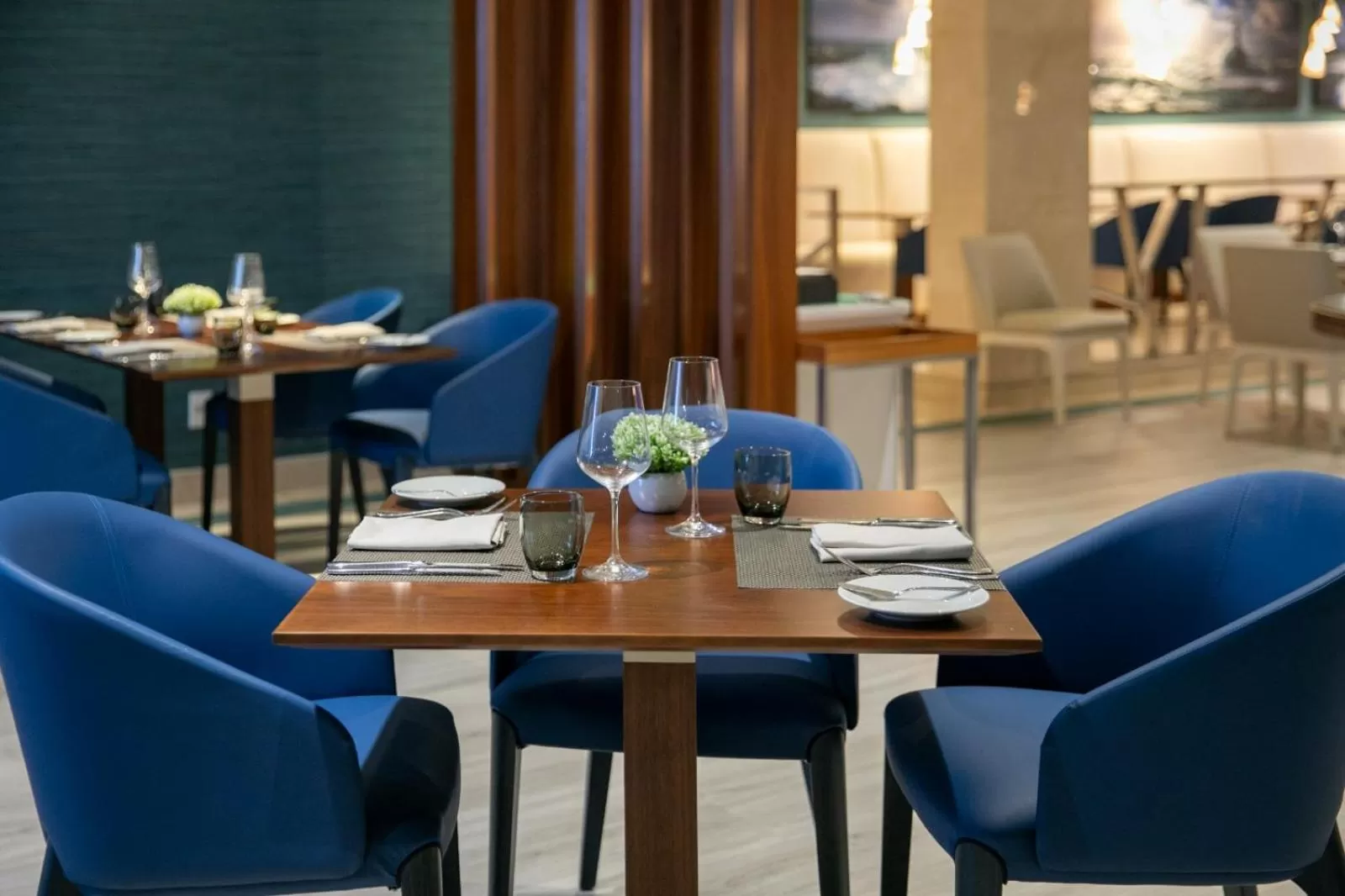 Restaurant/places to eat in The Grand Hotel