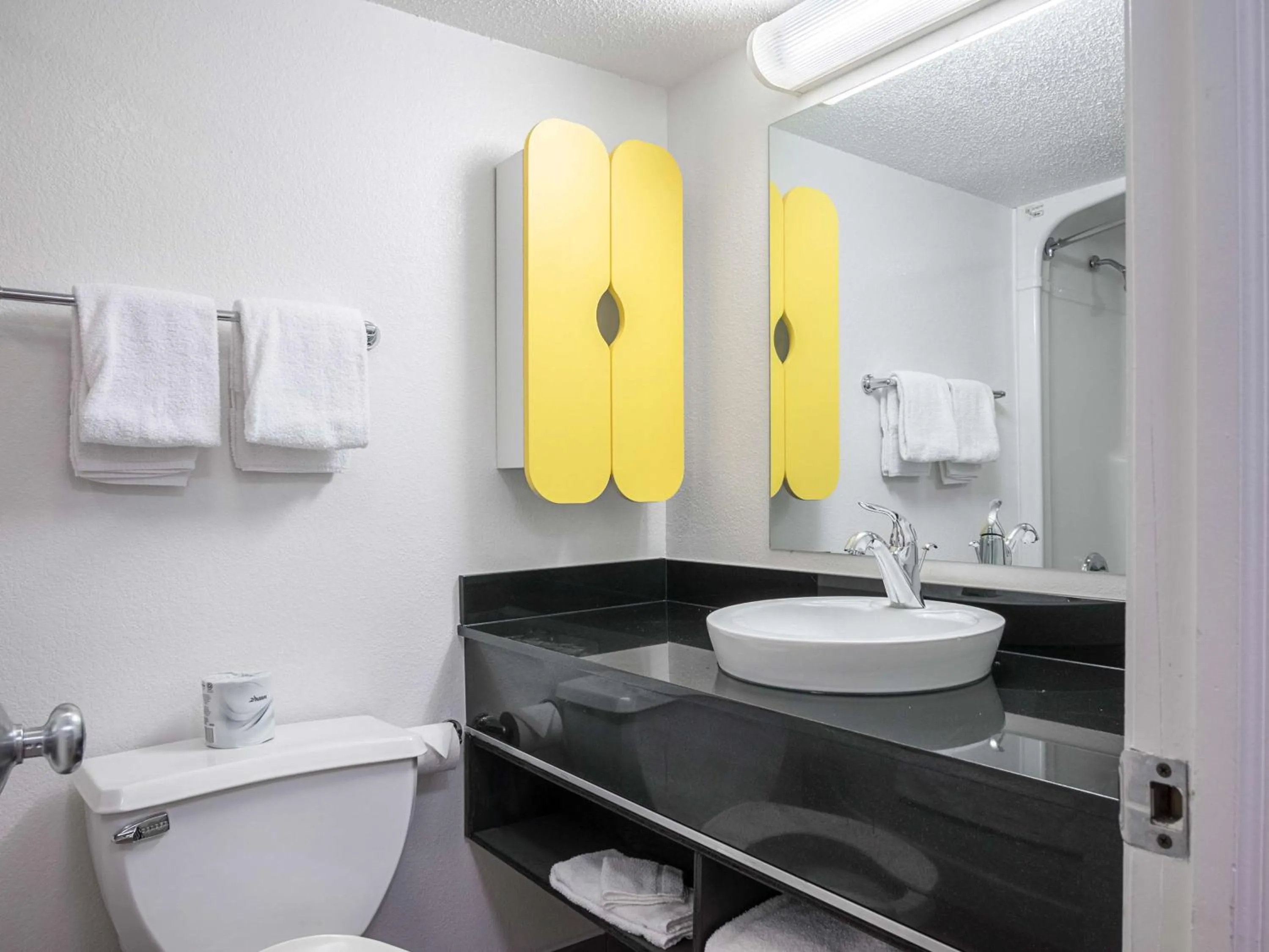 Toilet in Studio 6-Miamisburg, OH - Dayton