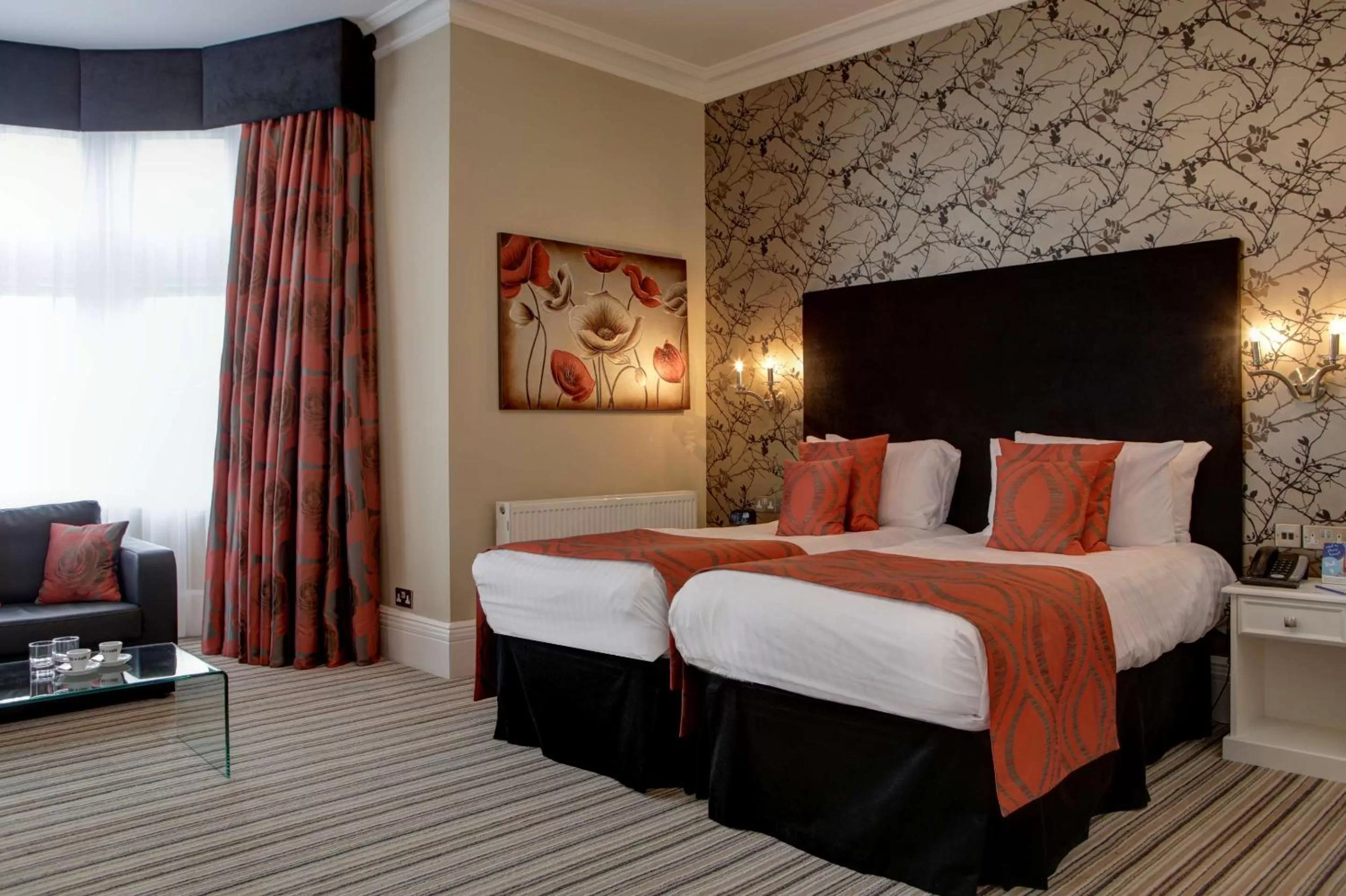 Bed in Burlington Hotel, BW Premier Collection by Best Western