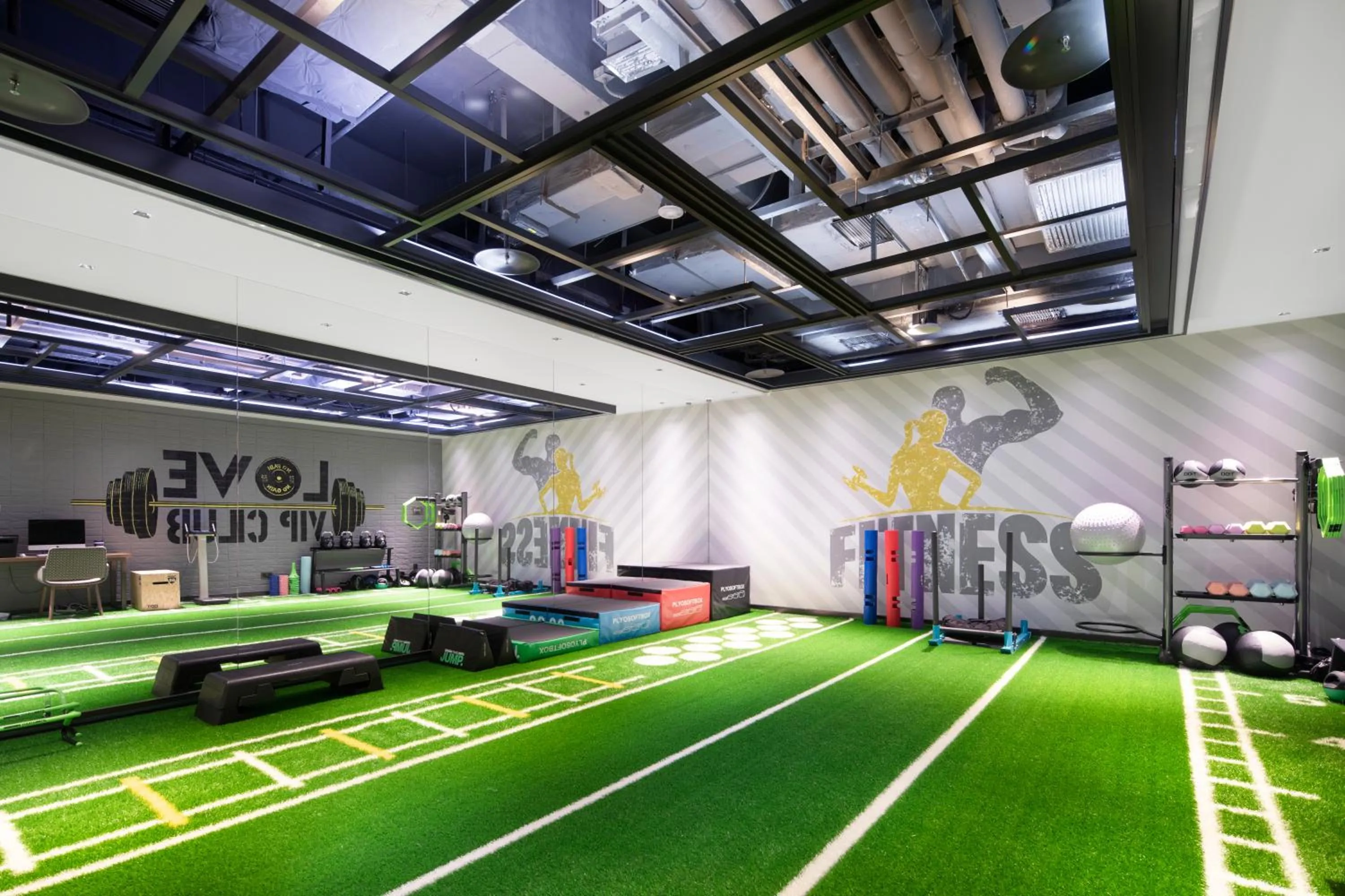 Fitness centre/facilities in M Social Hotel Suzhou