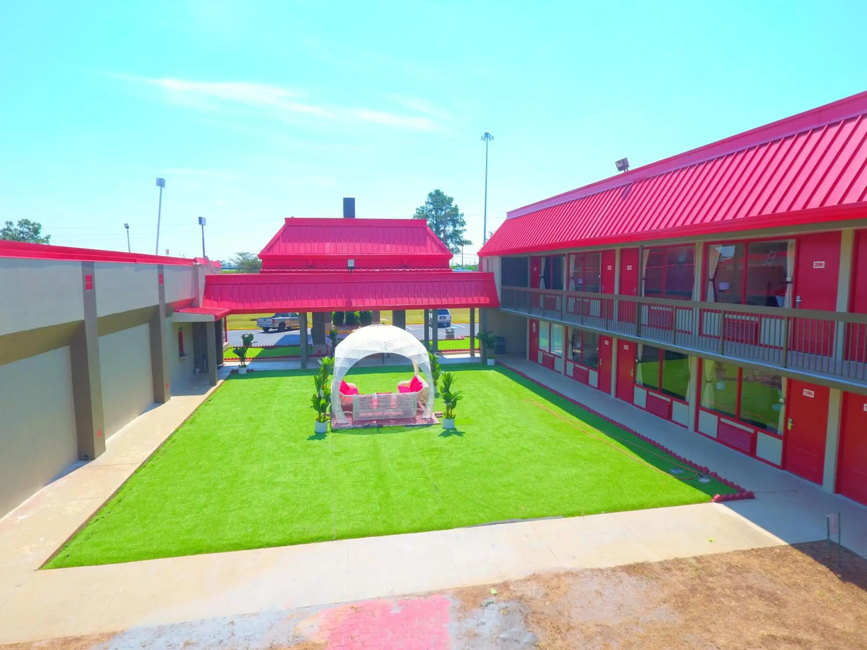 Garden view in FairBridge Inn Express Perry Garden view in FairBridge Inn Express Perry