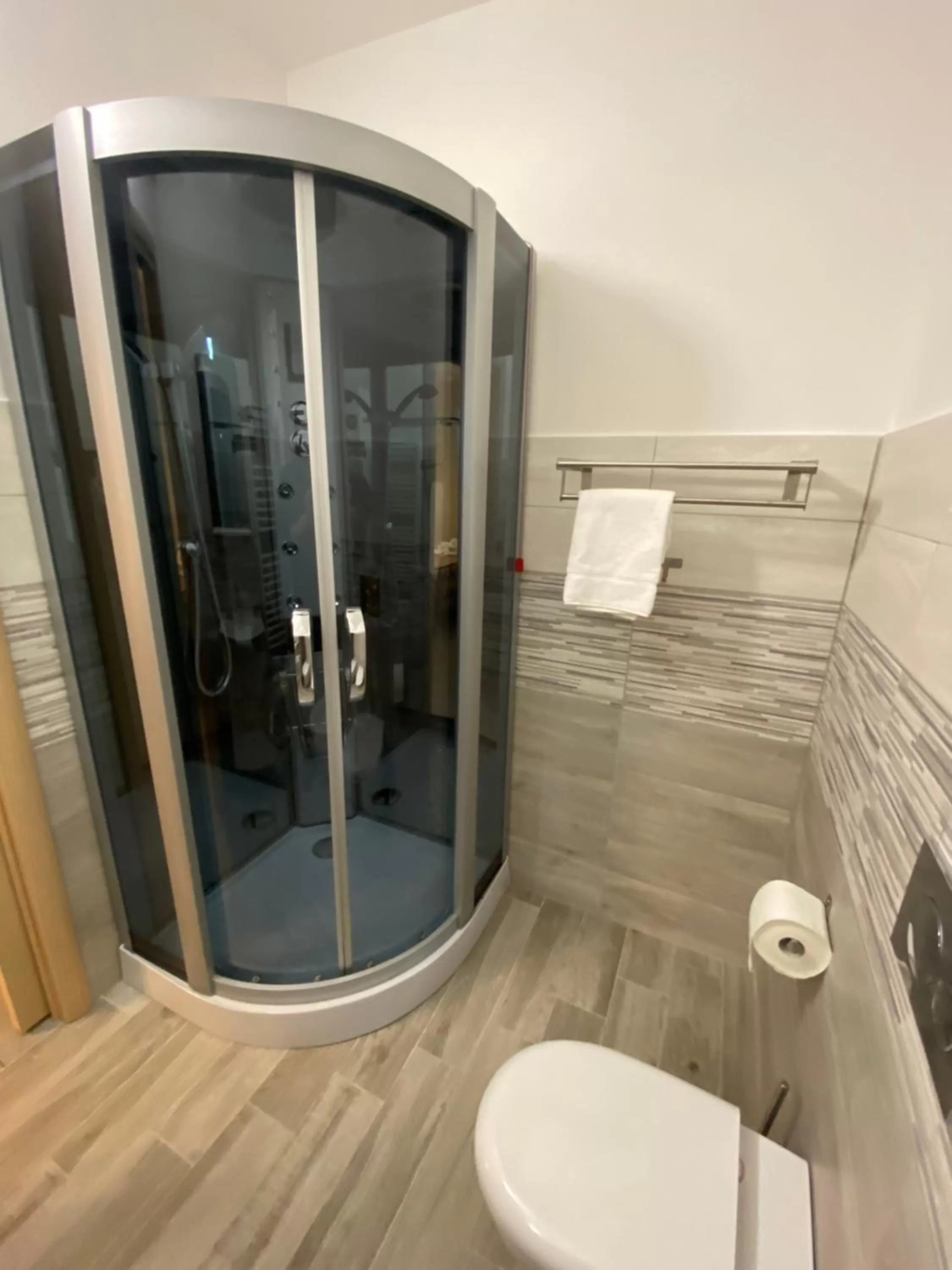 Bathroom in BELLA ASSISI B & B