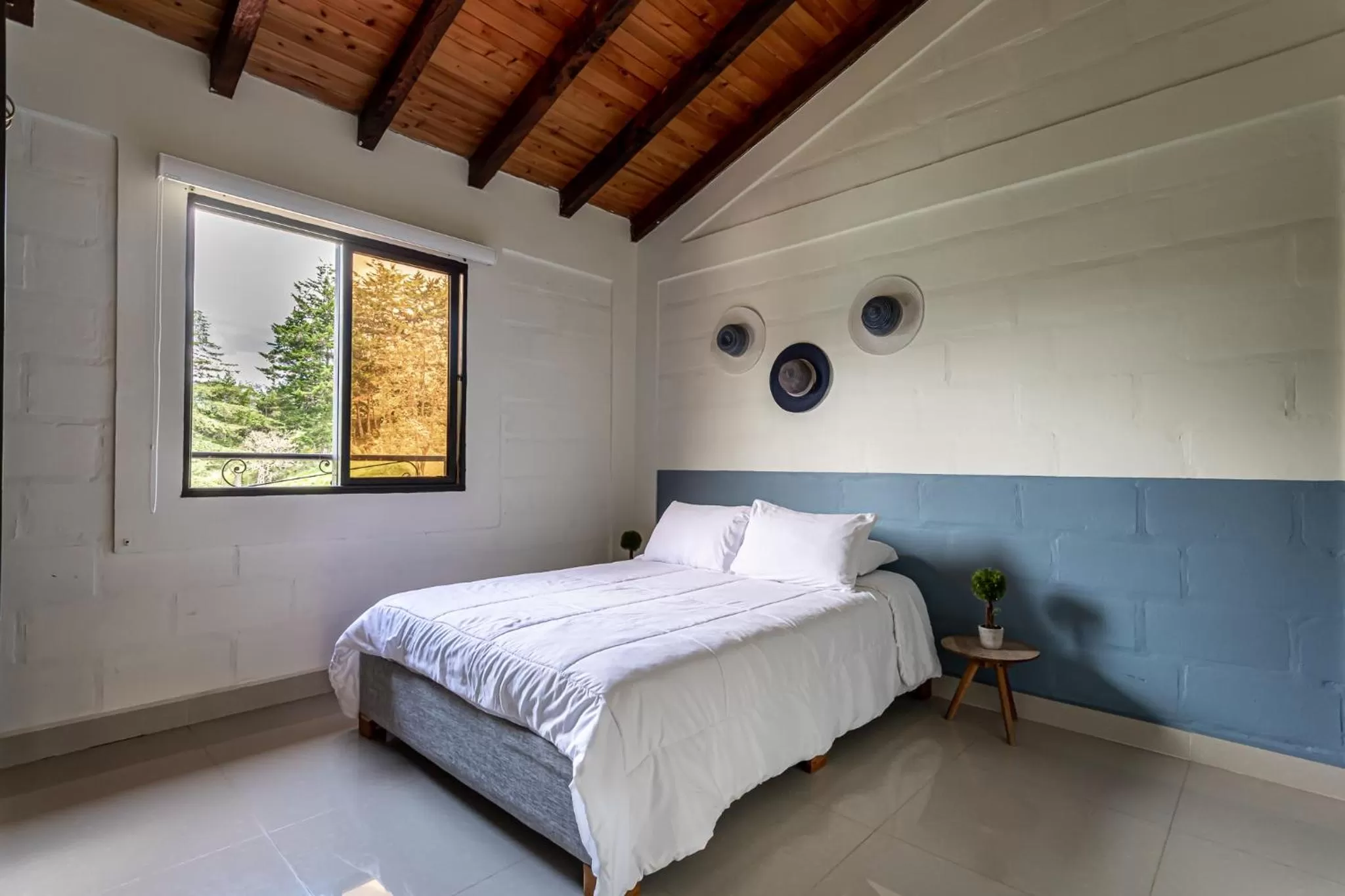 Bed in Soy Local Guatape