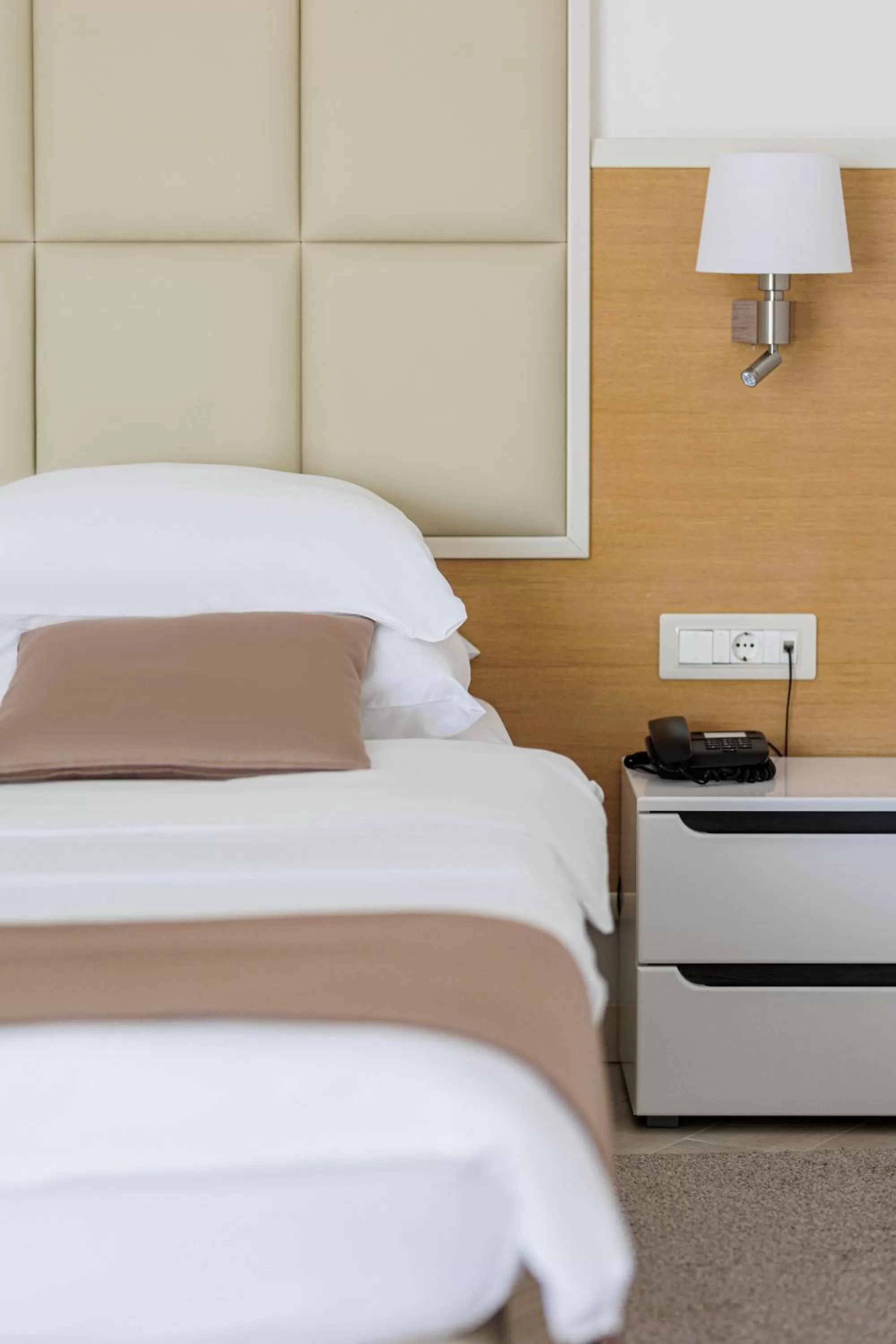 Bedroom, Bed in Hotel Kadmo by Aycon