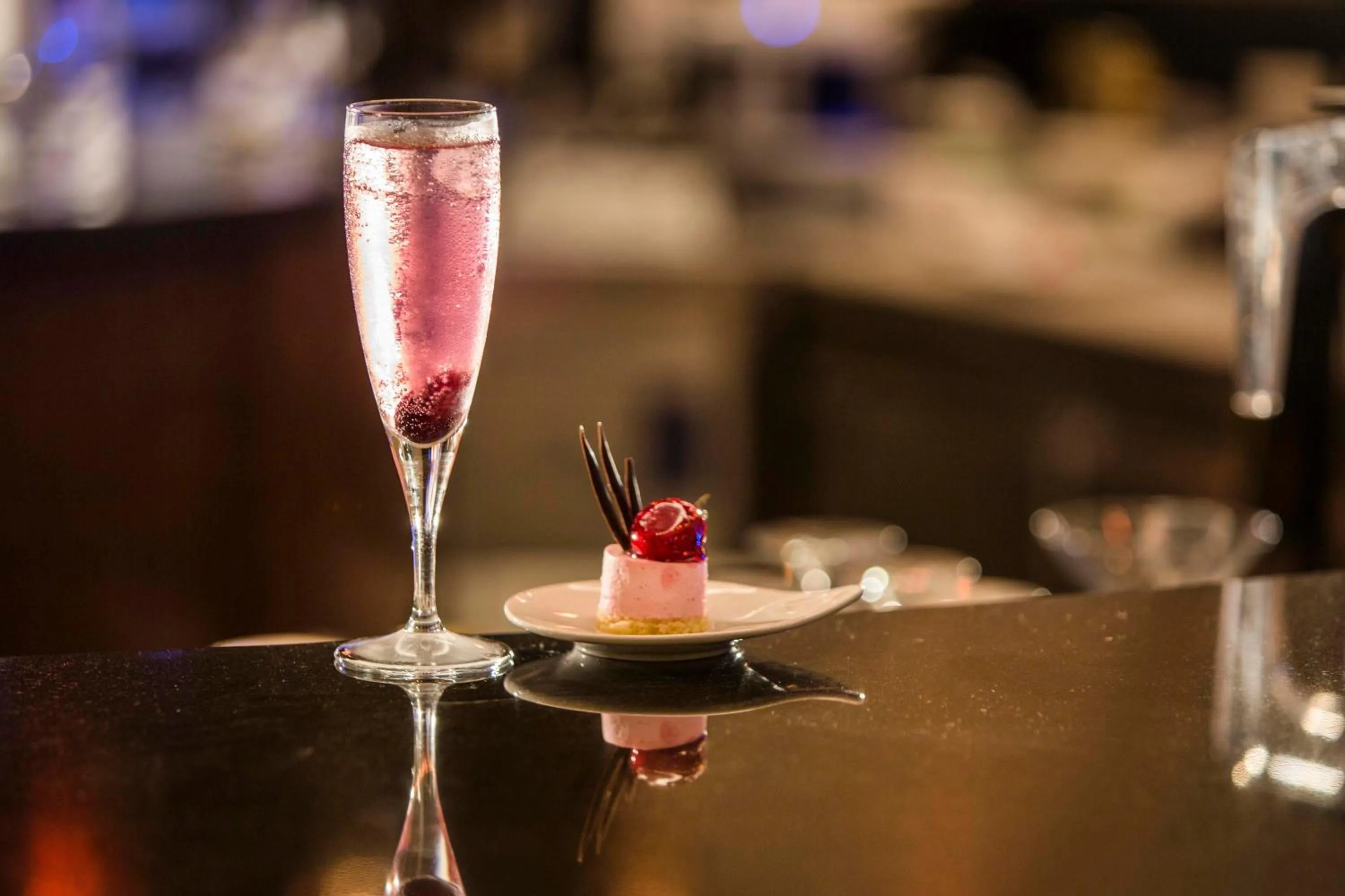 Drinks in The Sense Deluxe