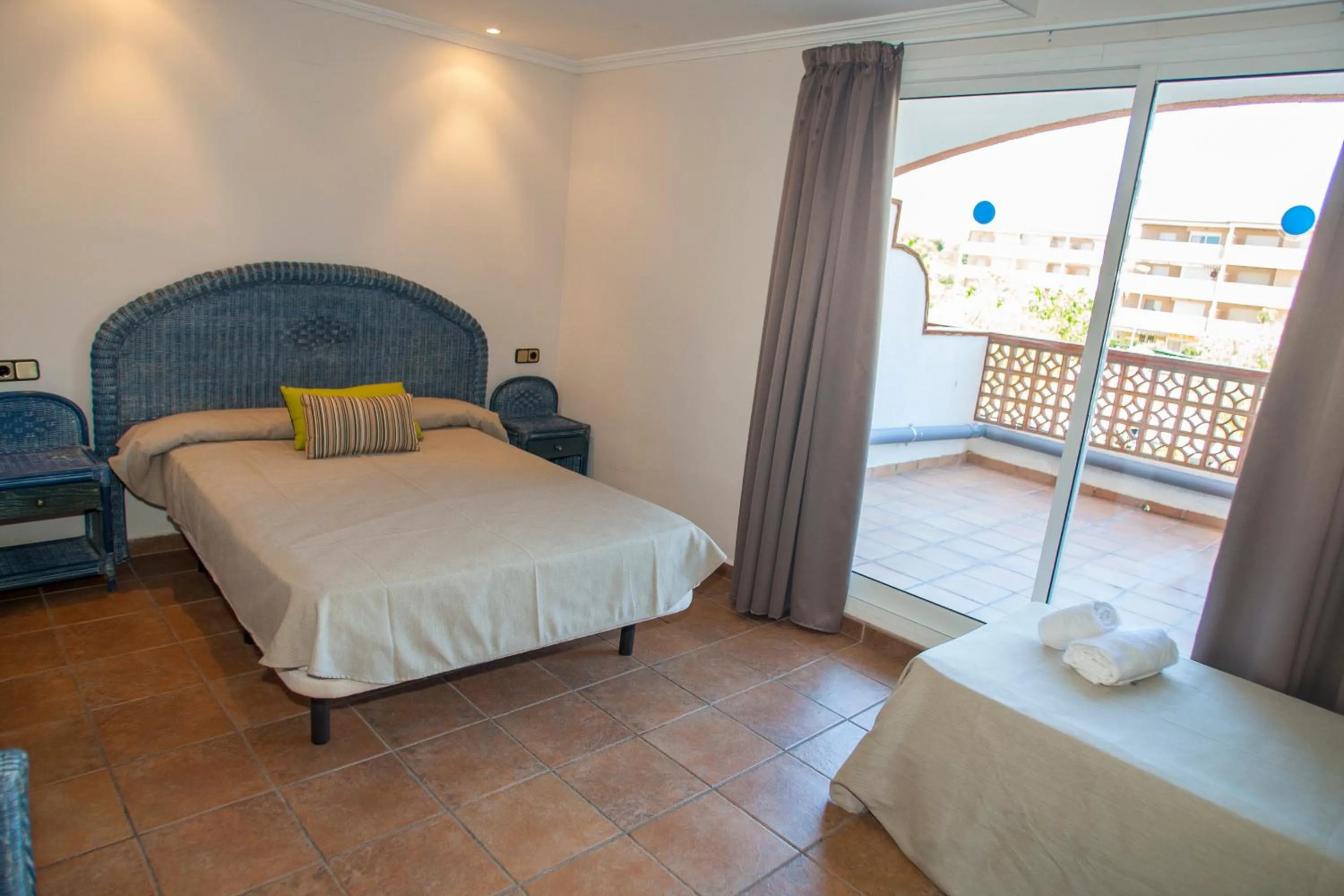 Photo of the whole room, Bed in Hotel Comarruga Platja