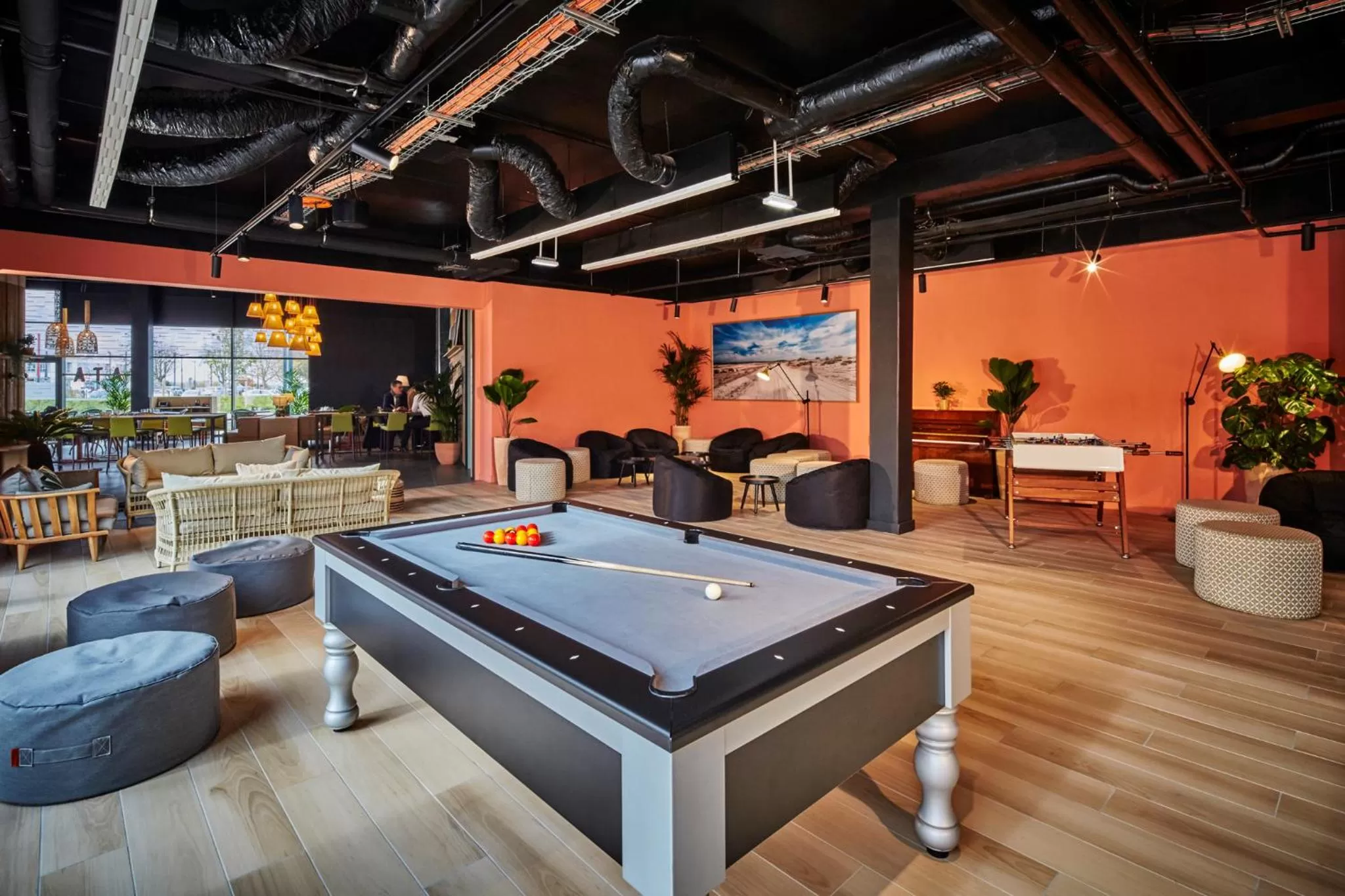 Billiard in Mercure Paris Orly Airport