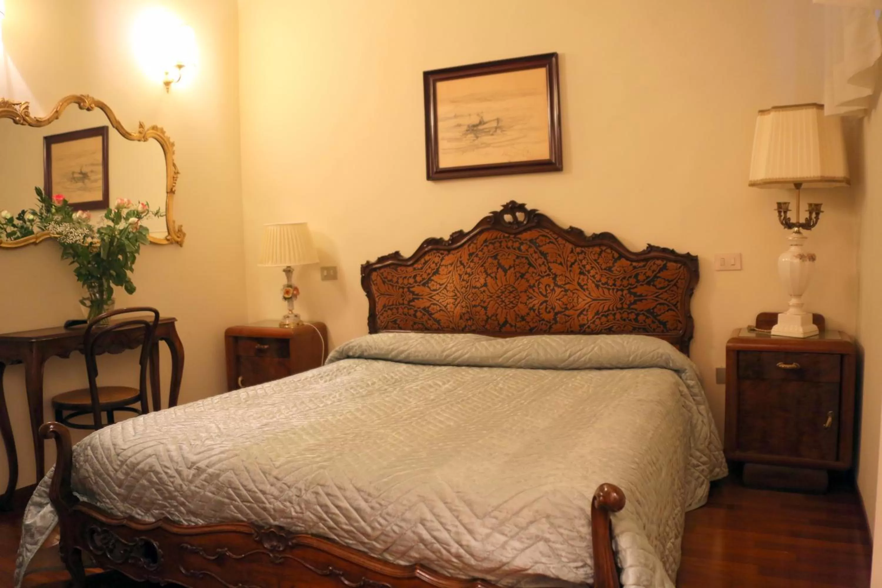 Photo of the whole room, Bed in Locanda Guidi