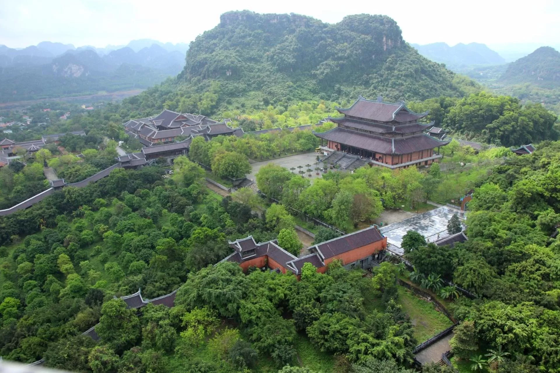Nearby landmark in Lotus Hotel Ninh Bình