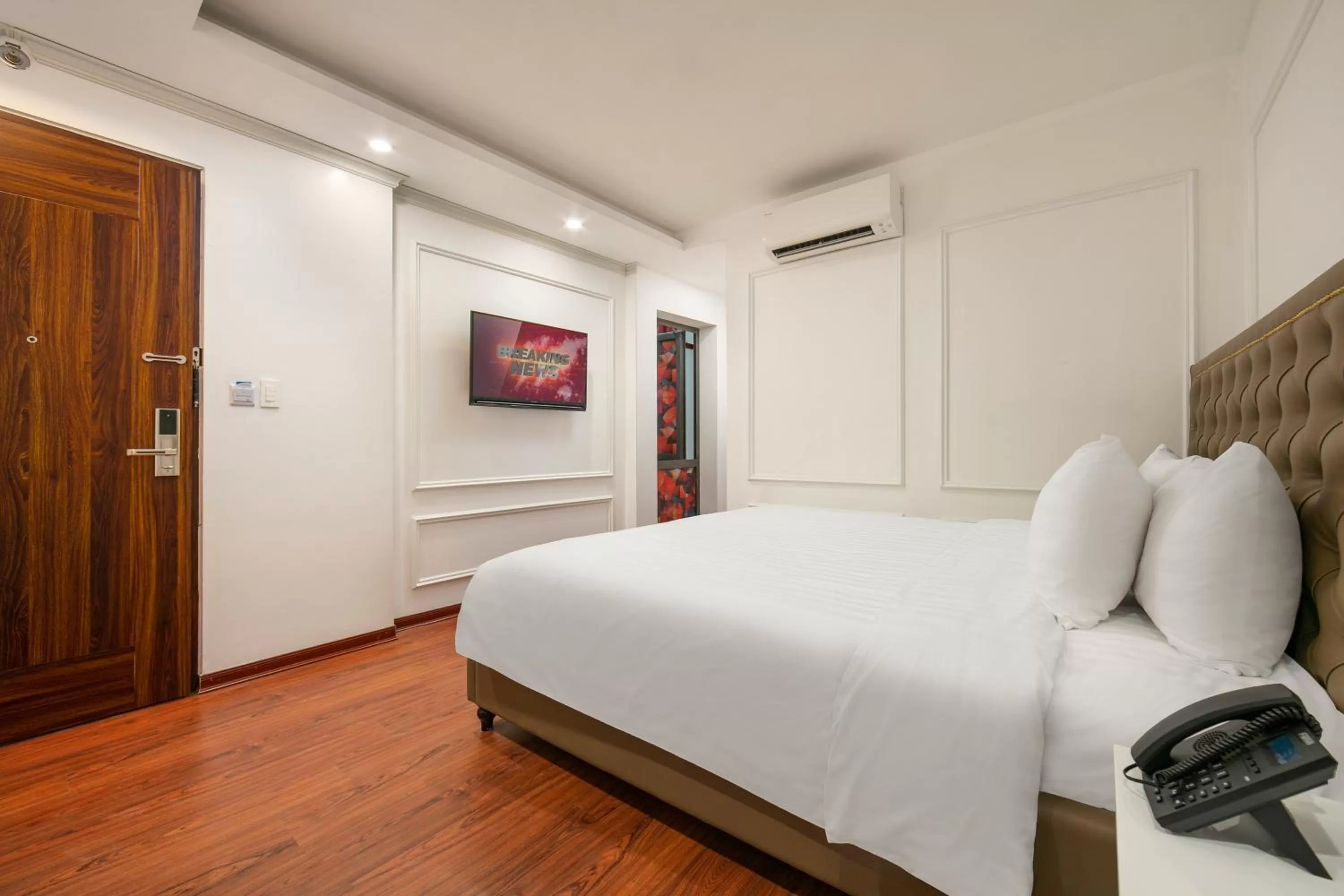 Decorative detail, Bed in MIA HOTEL