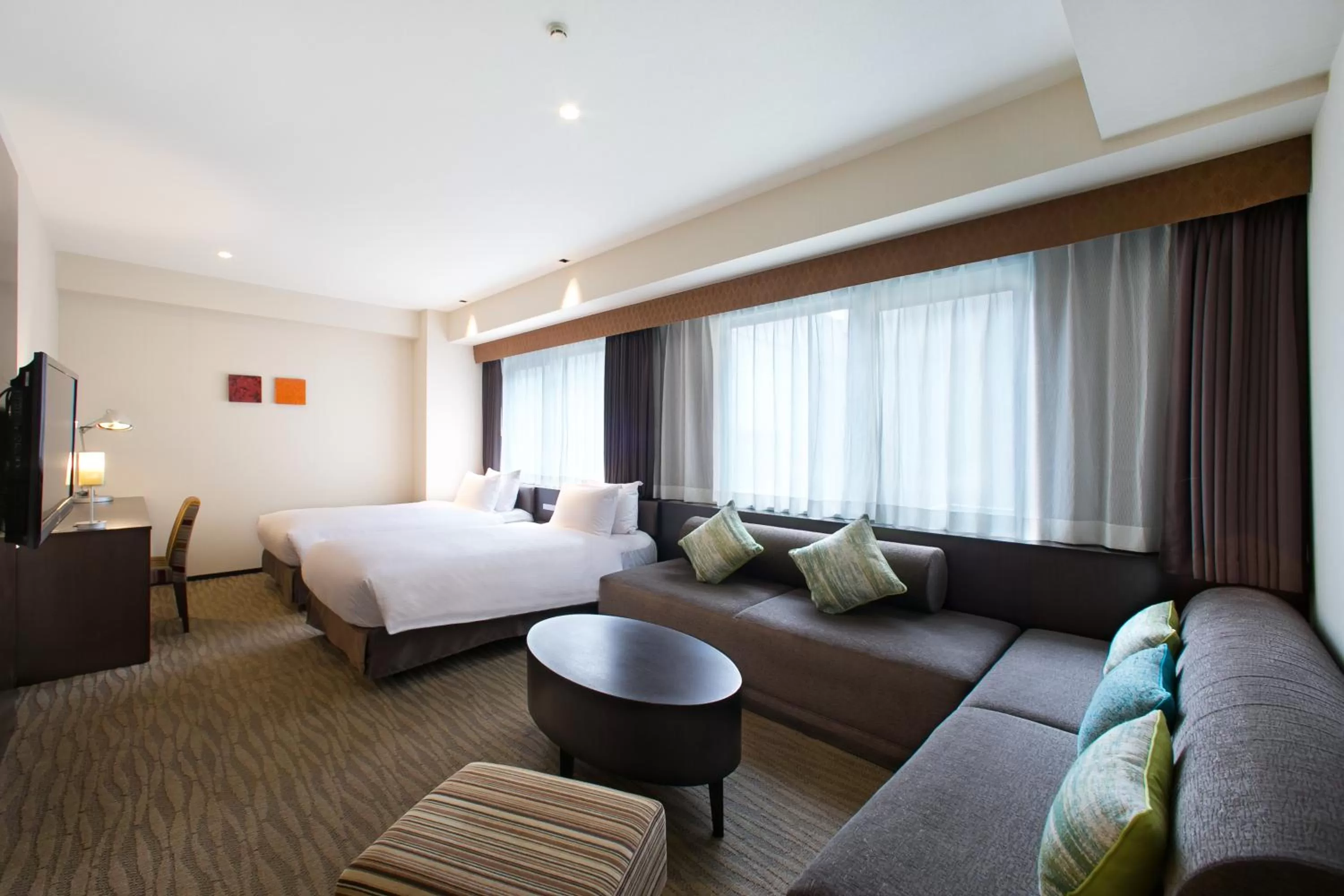 Photo of the whole room, Bed in Holiday Inn Osaka Namba by IHG
