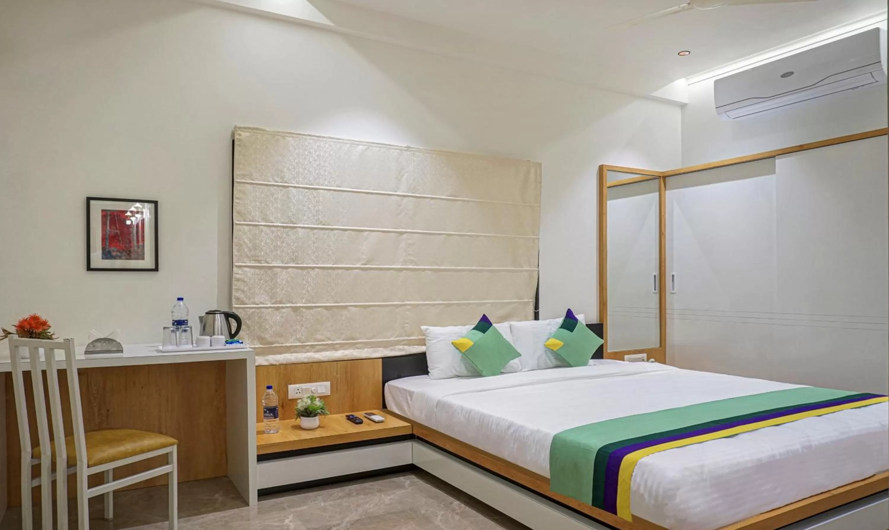 Bedroom, Bed in Treebo The Utsav, Nashik