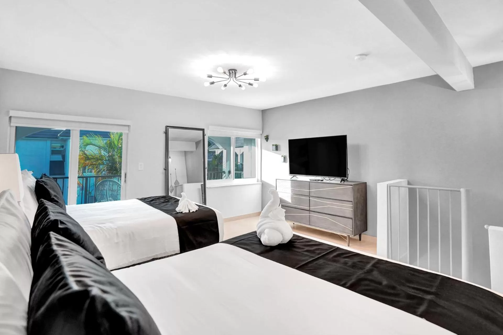 Other, Bed in RA suites