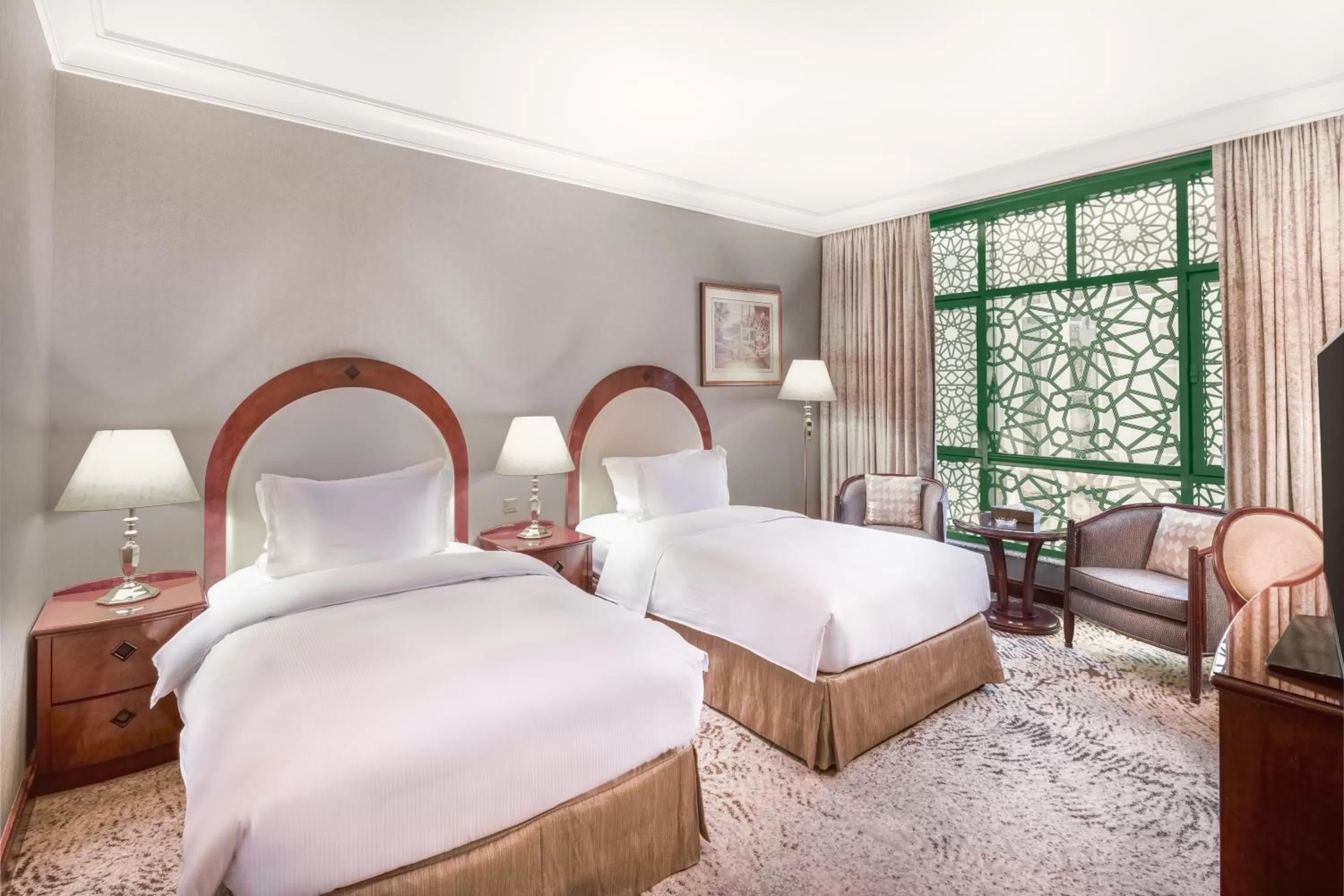 Bedroom, Bed in Madinah Hilton Hotel