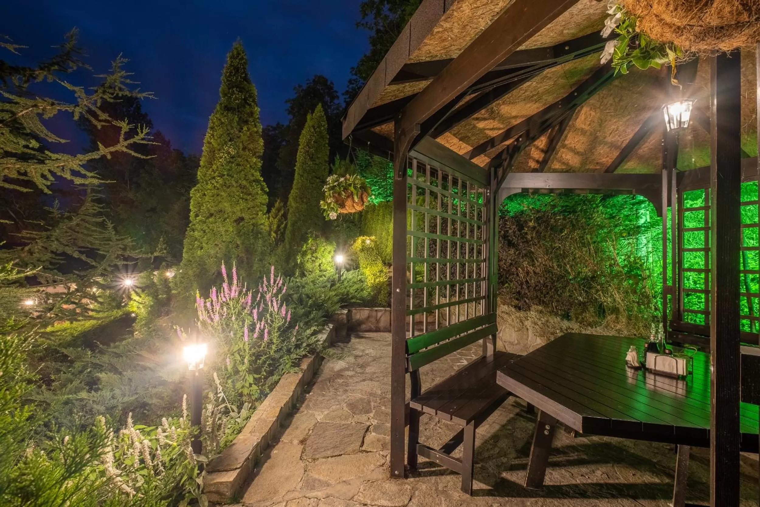 Garden in Park Hotel Asenevtsi