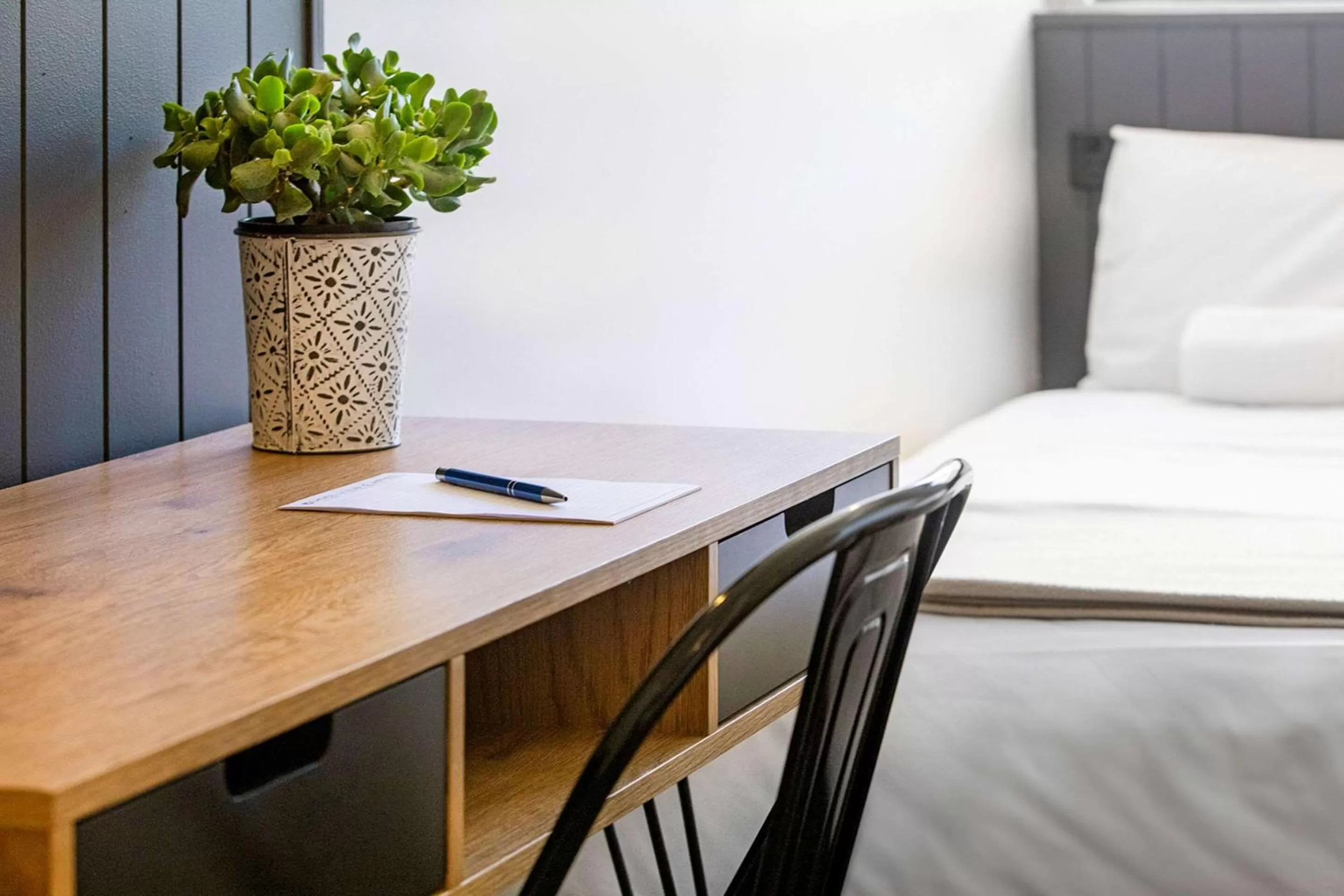 Photo of the whole room, Bed in City Centre Motel Armidale