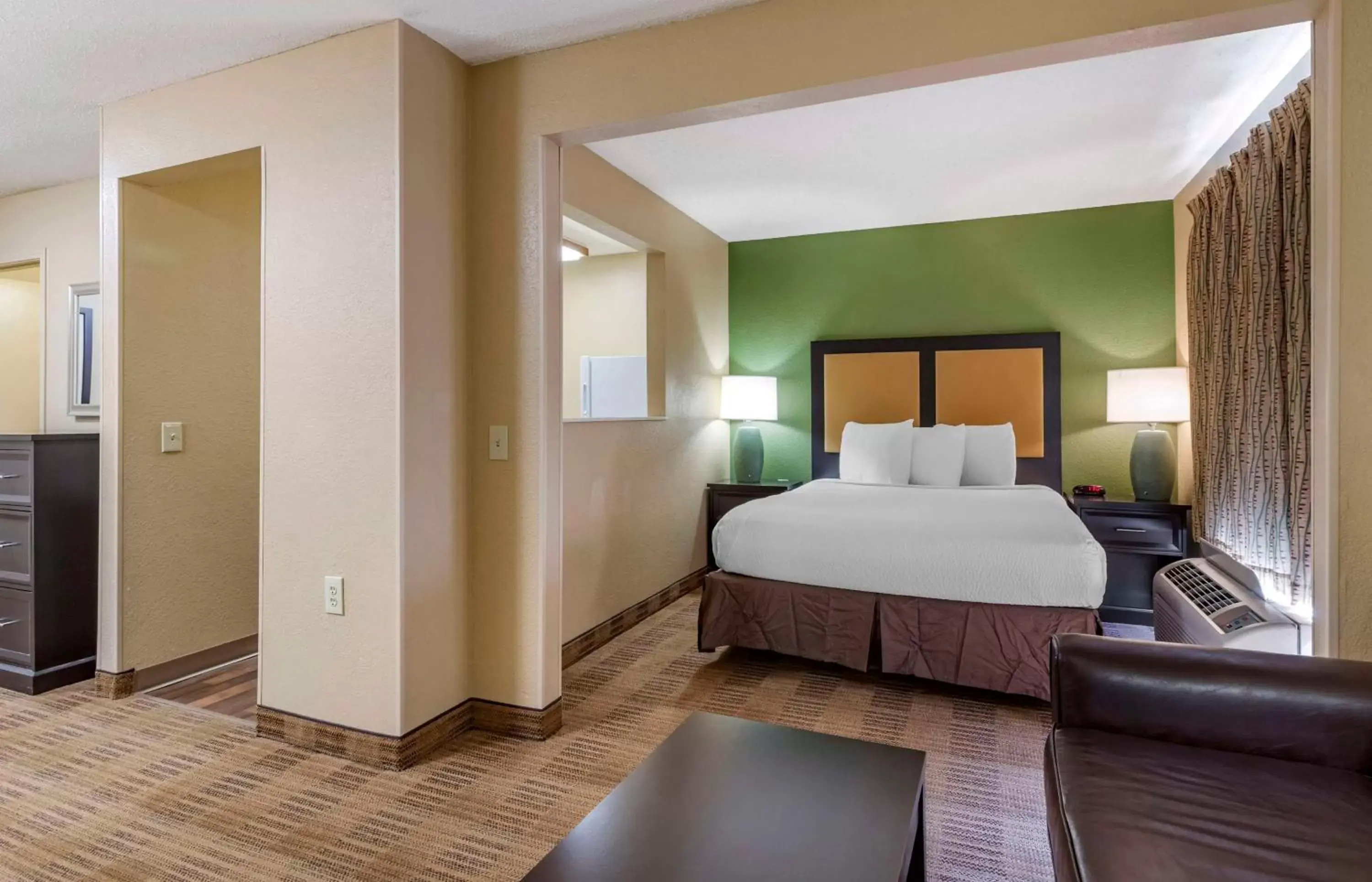 Deluxe Studio with 1 Queen Bed - Non-Smoking in Extended Stay America Suites - San Antonio - Colonnade - Medical Deluxe Studio with 1 Queen Bed - Non-Smoking in Extended Stay America Suites - San Antonio - Colonnade - Medical