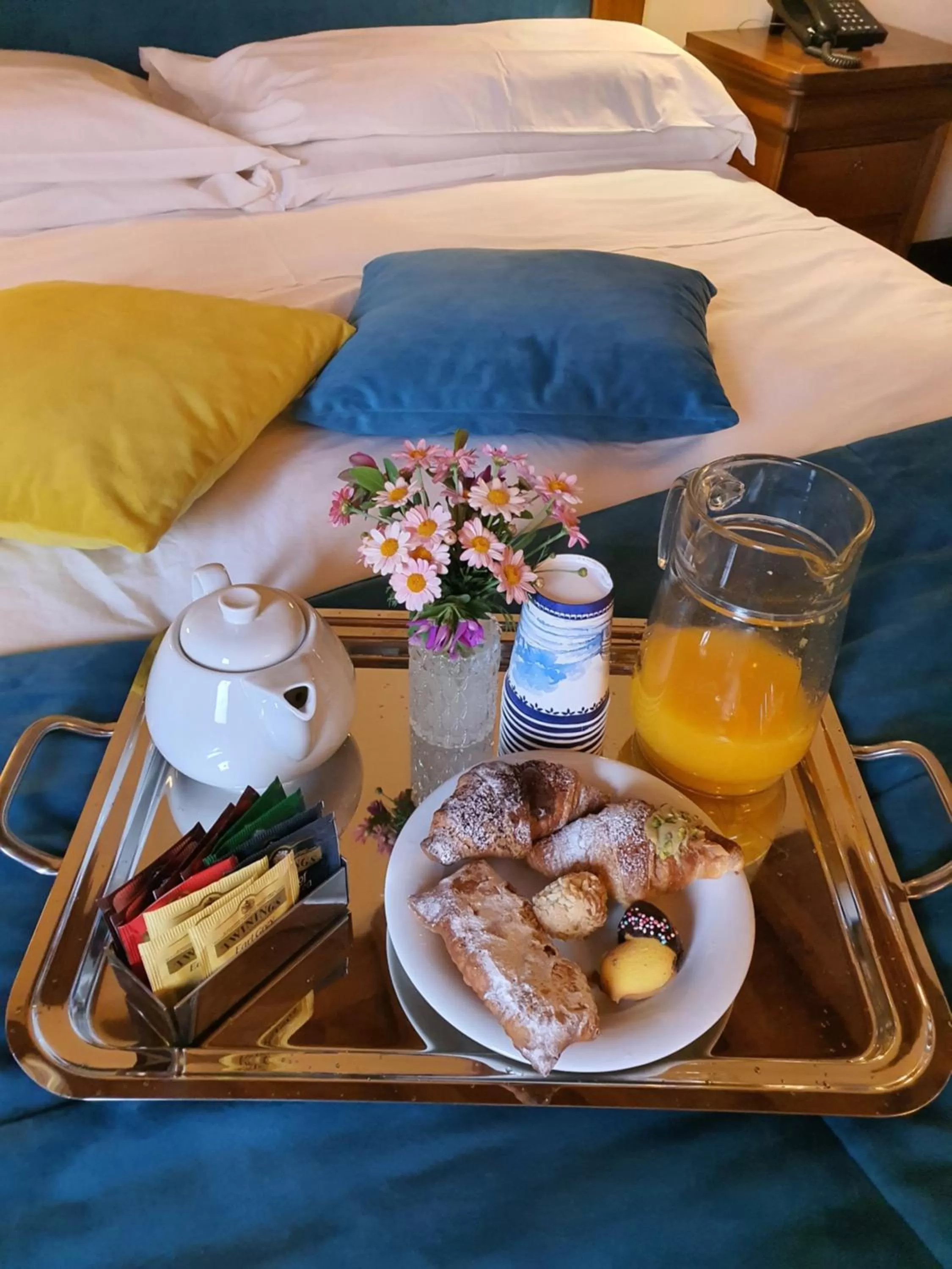 Breakfast, Bed in Villa Lampedusa