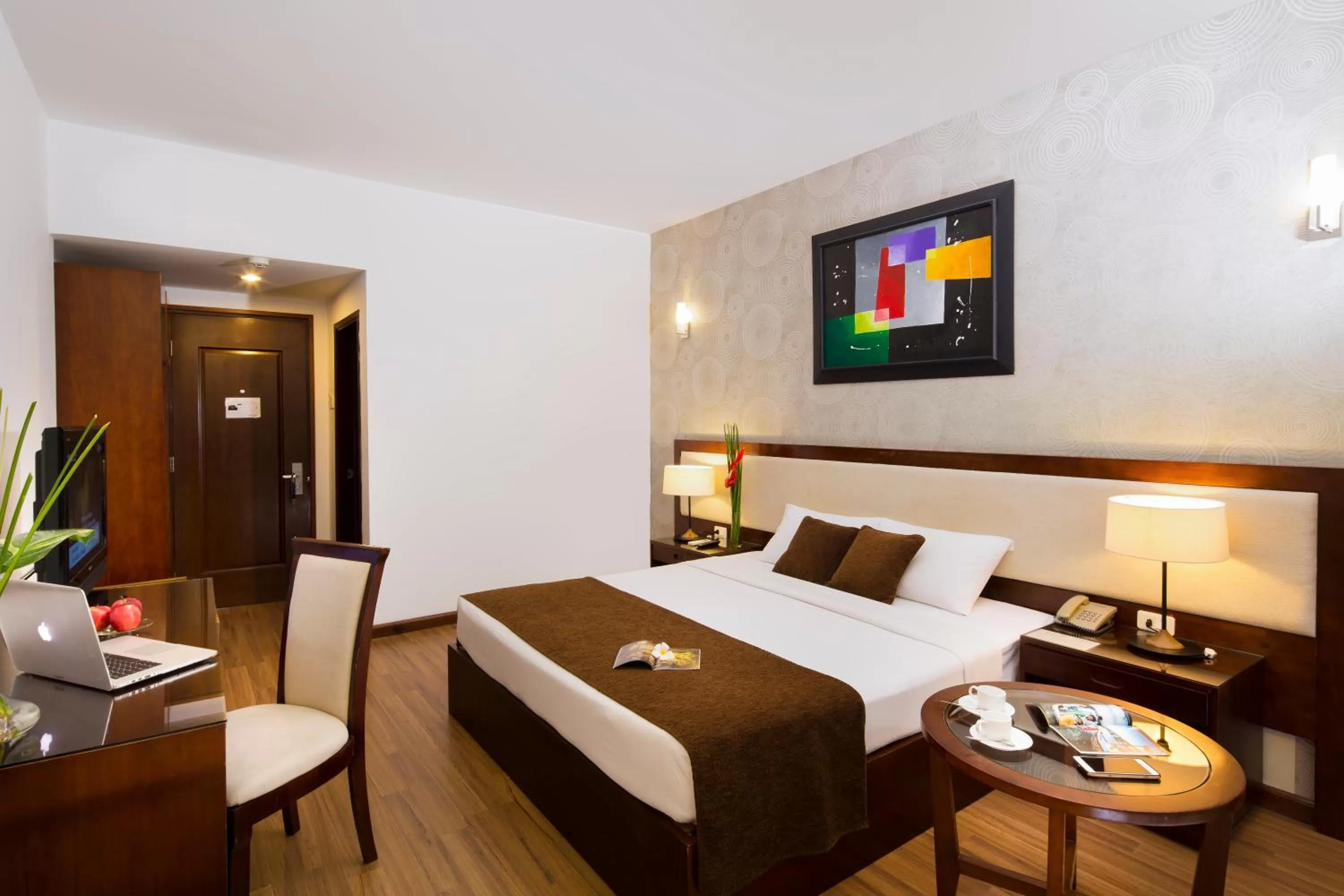 Bedroom, Bed in Starlet Hotel