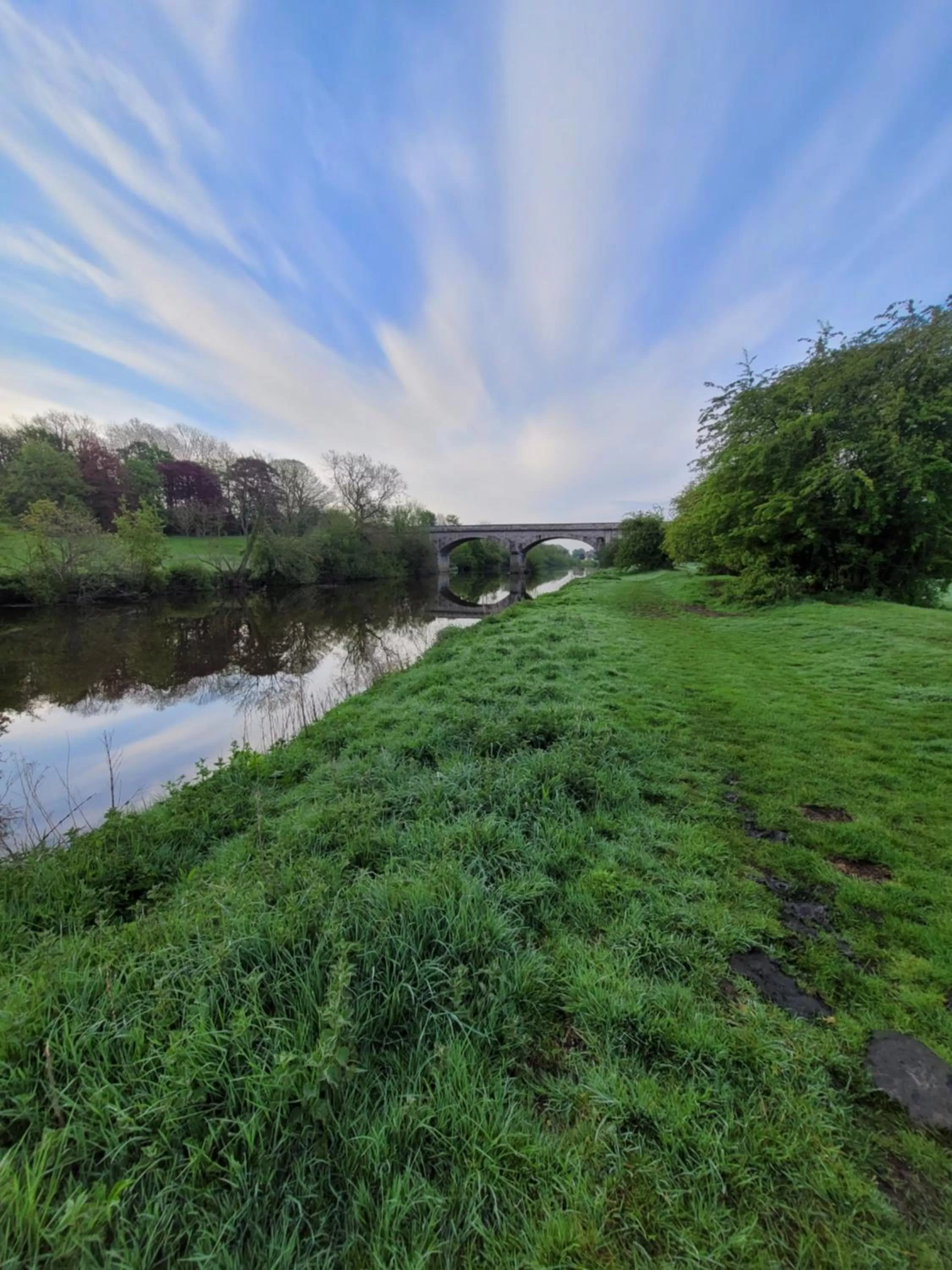 the jackdaw pub SELF CATERING STATIC CARAVAN free breakfast supplied