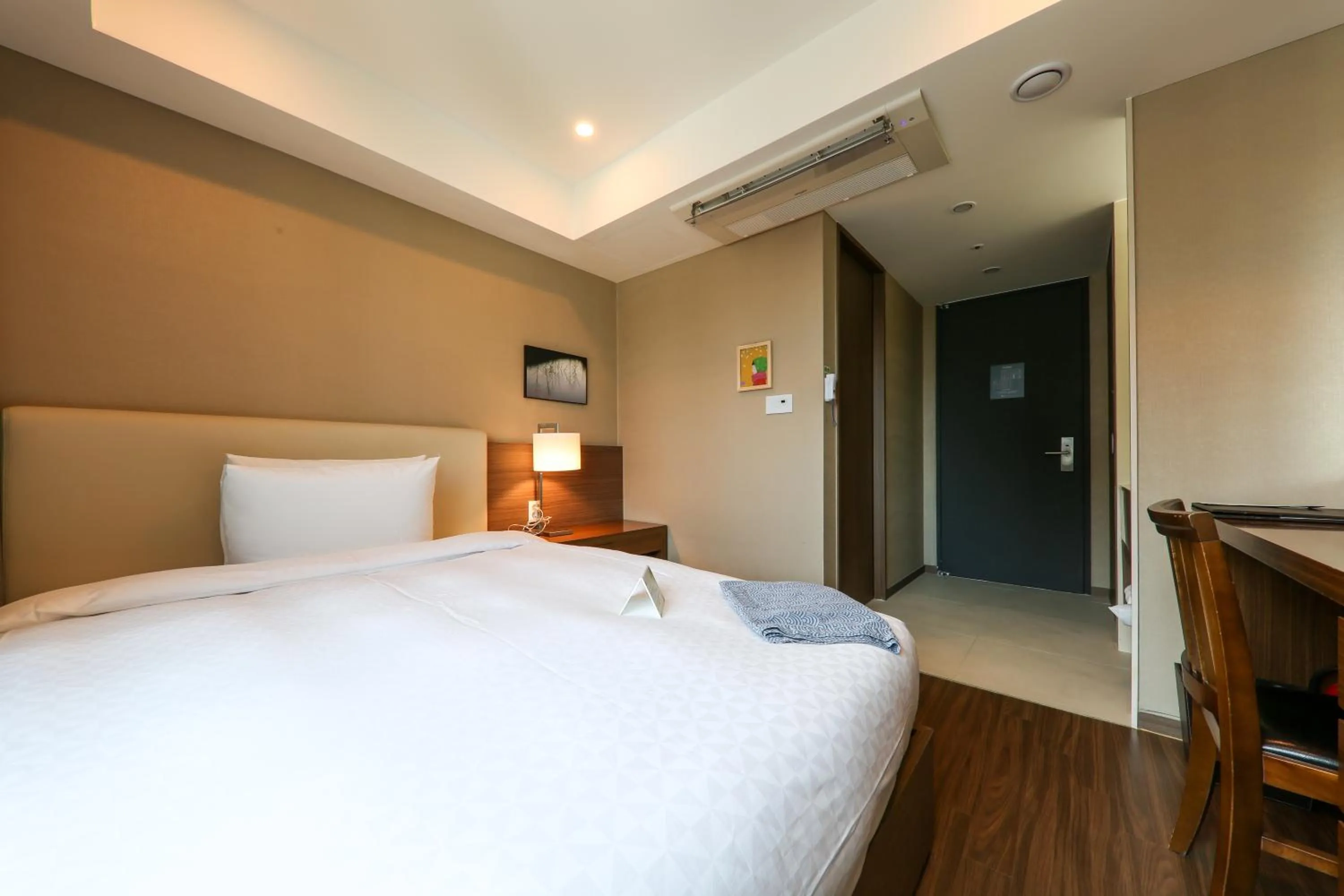 Bed in Busan Business Hotel