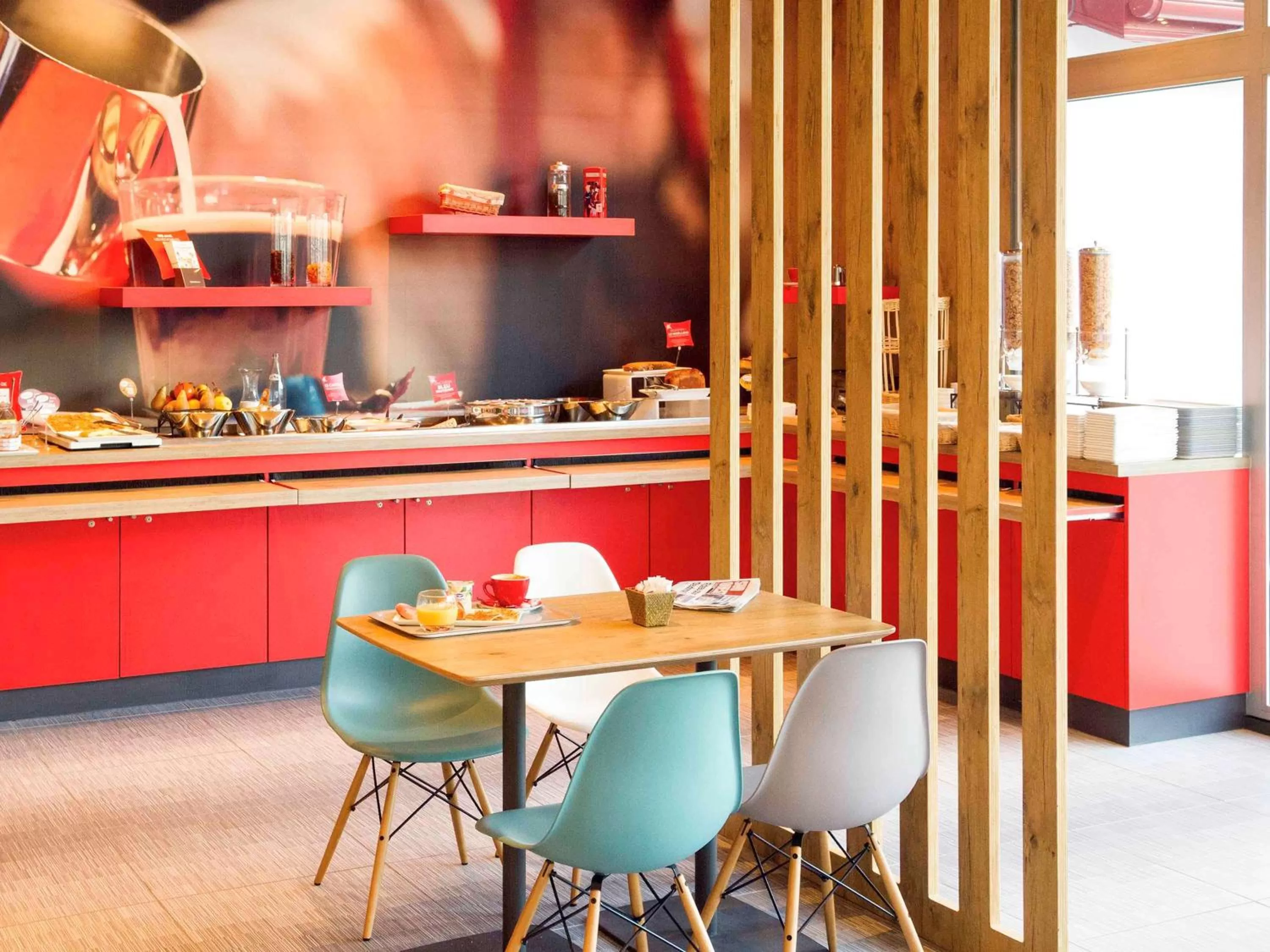 Restaurant/places to eat in ibis Bayonne Centre