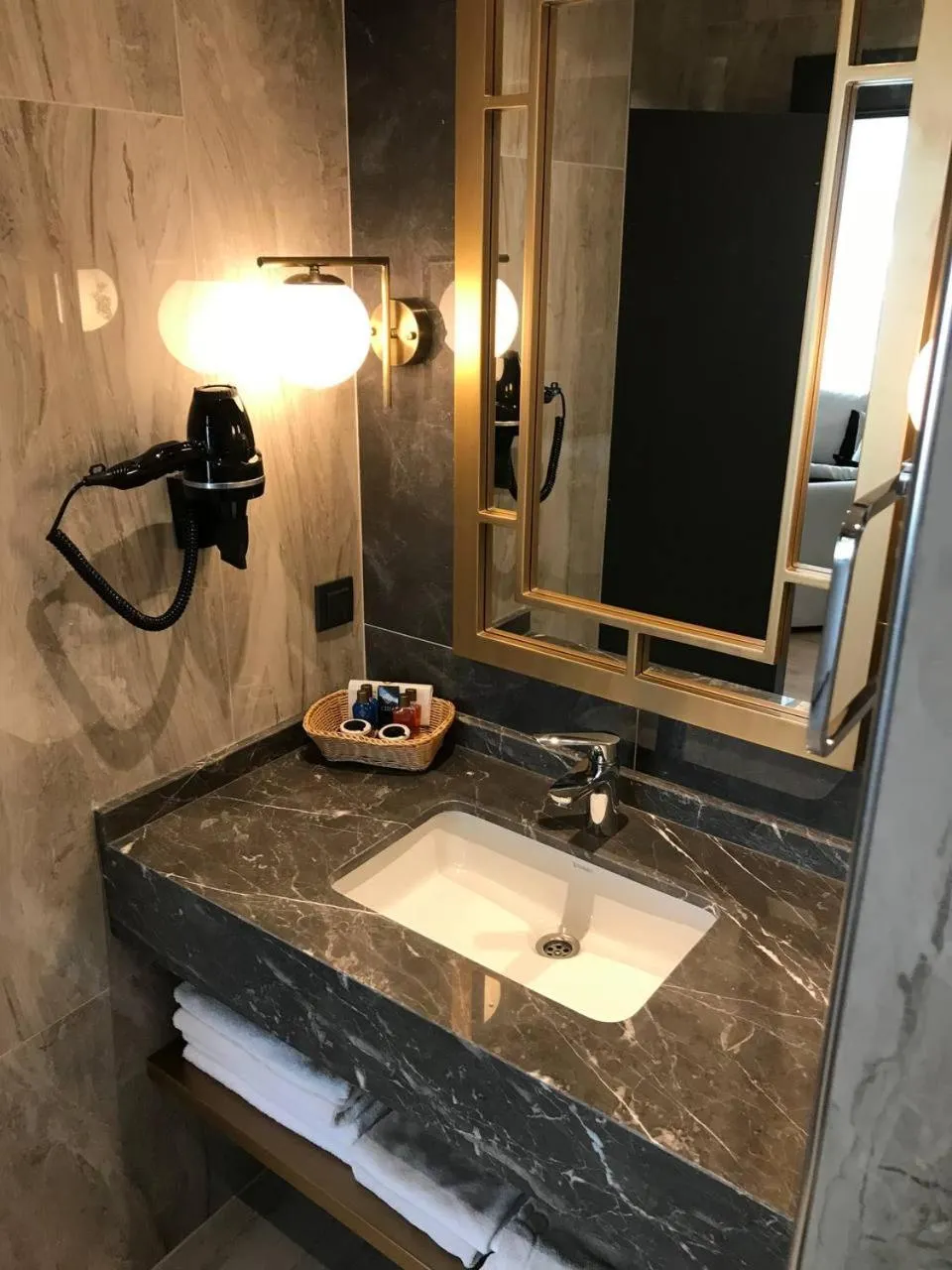 Bathroom in Esila Hotel