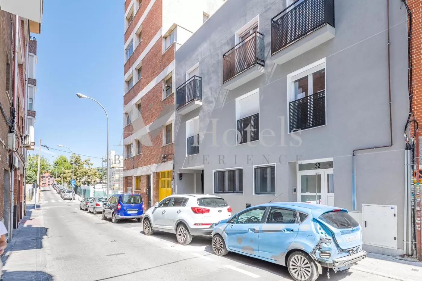 Property building in AYZ Villegas - Auto check-in property