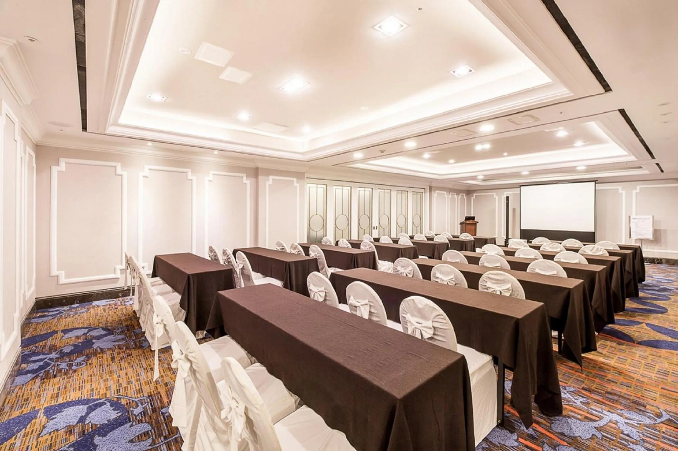 Business facilities in Jeju Sun Hotel & Casino