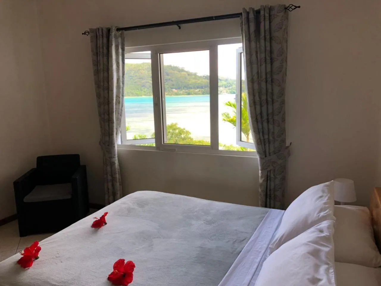 Bedroom, Bed in Sailfish Beach Villas