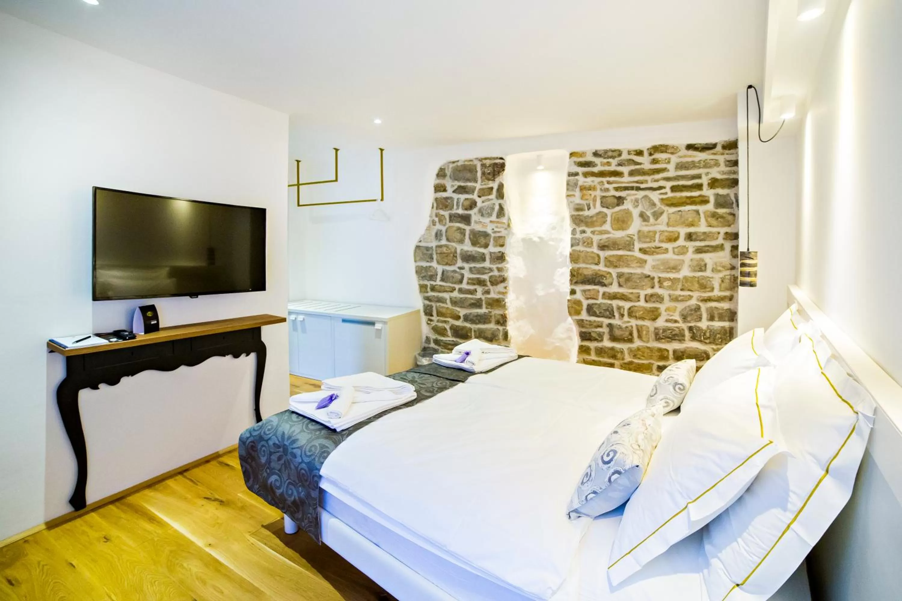 Bedroom, Bed in MEMENTO B&B Piran