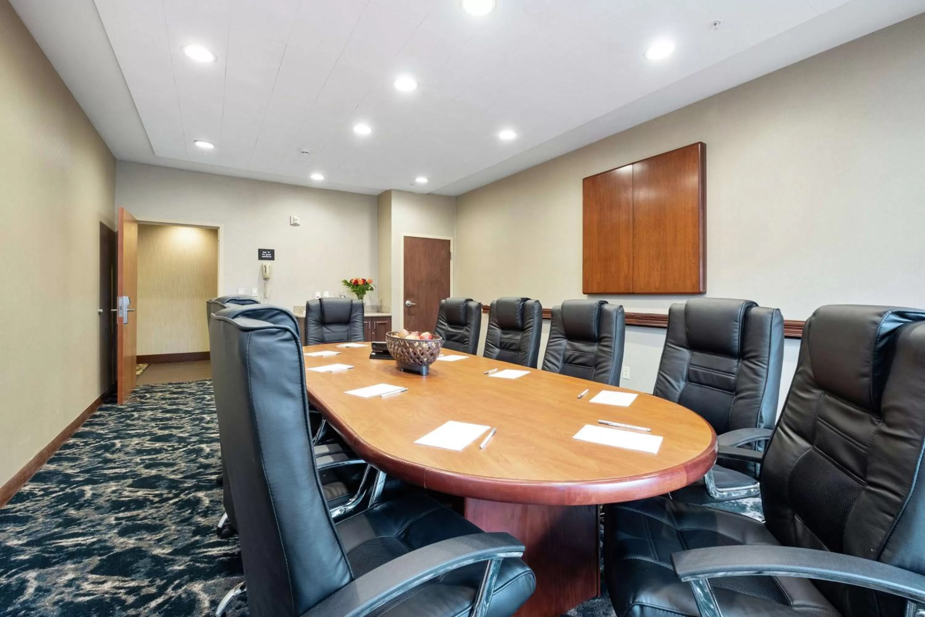 Meeting/conference room in Hampton Inn & Suites Rockland