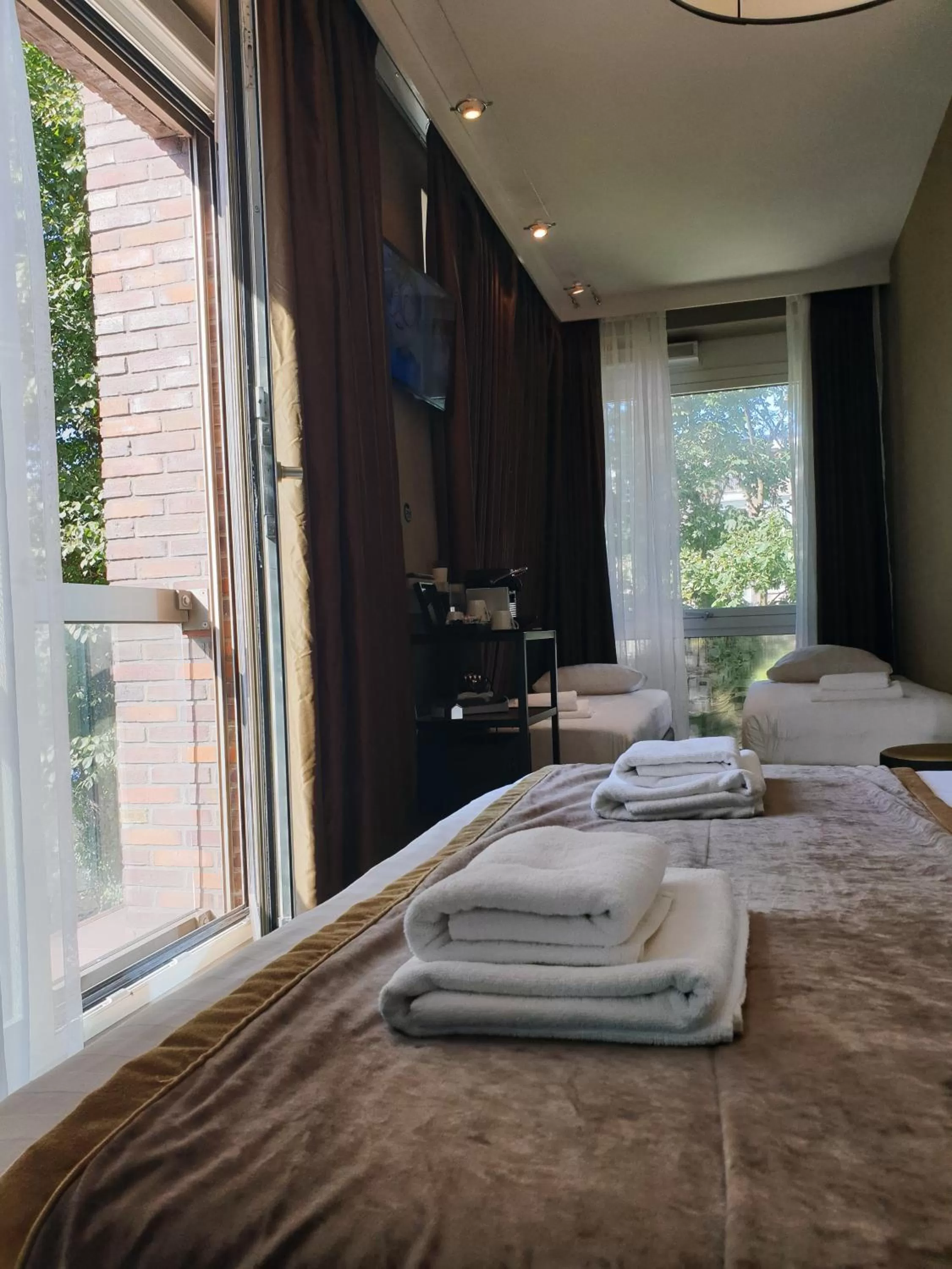 Bed in Hotel Mosaic City Centre