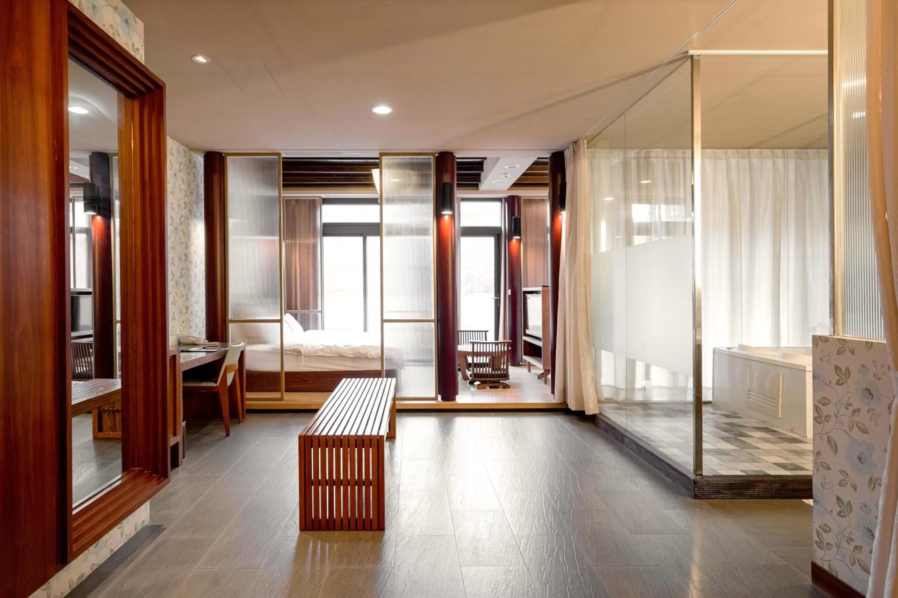 Bathroom, Bed in Tian Xia Ju