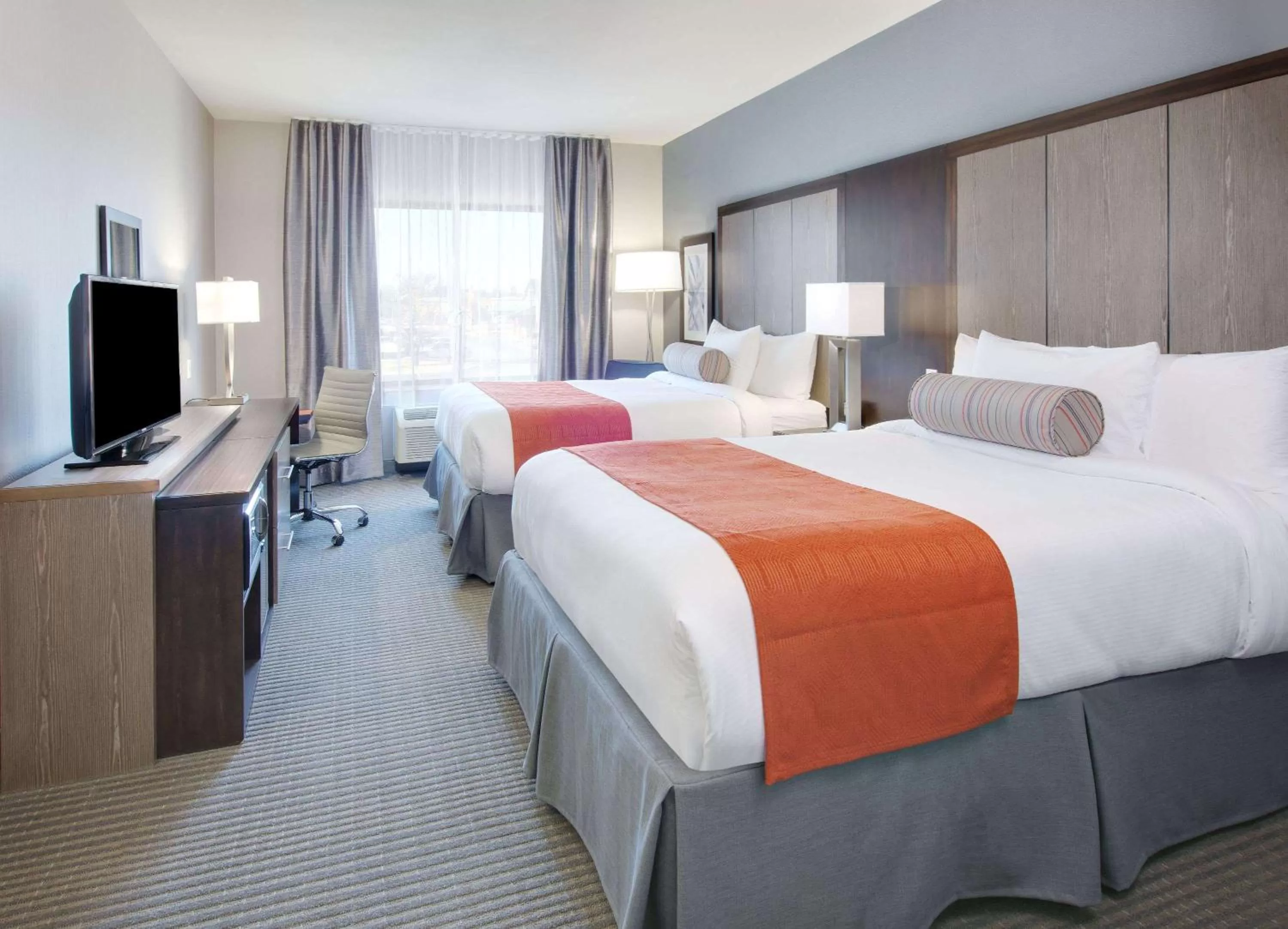 Photo of the whole room, Bed in Wingate by Wyndham San Angelo