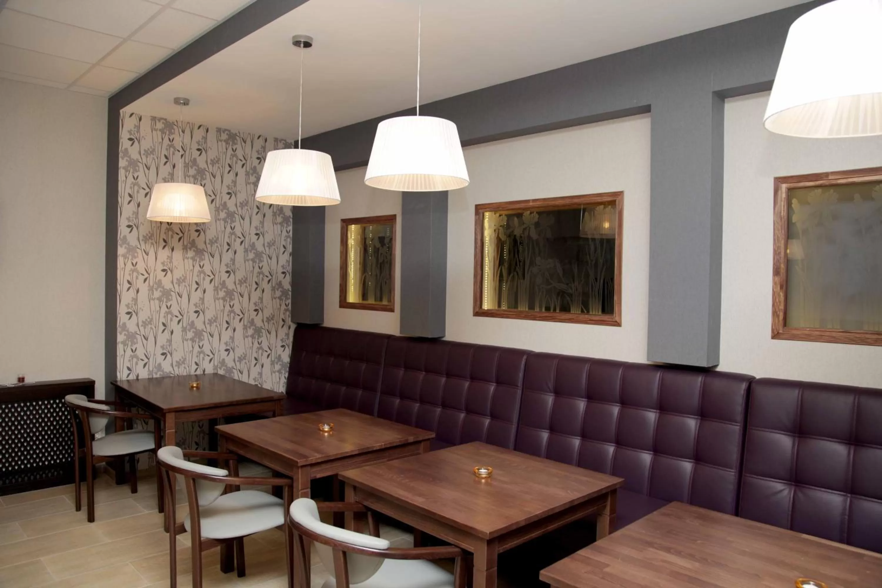 Lounge or bar, Lounge/Bar in irisHotels