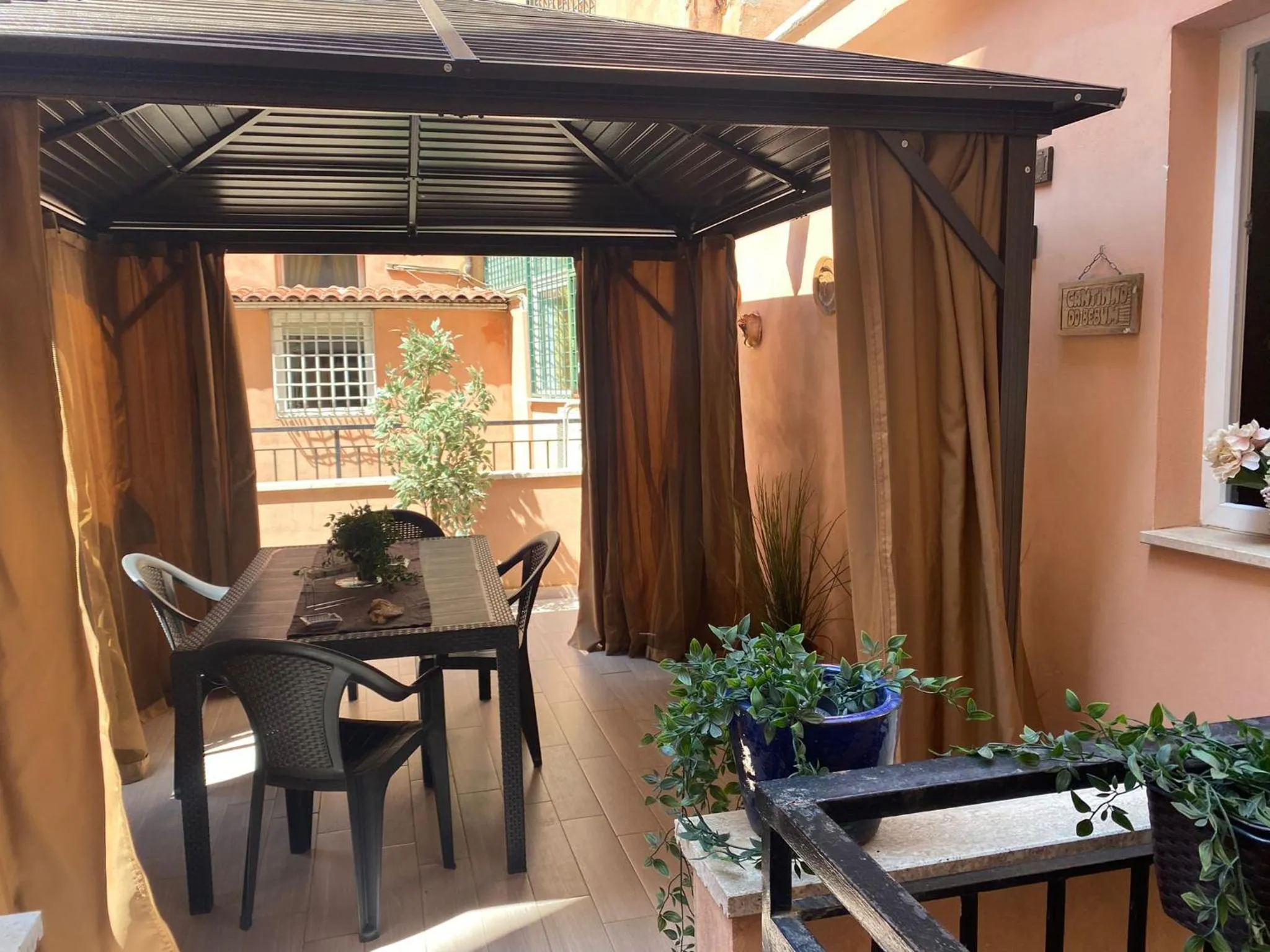 Property building in Condotti Apartment