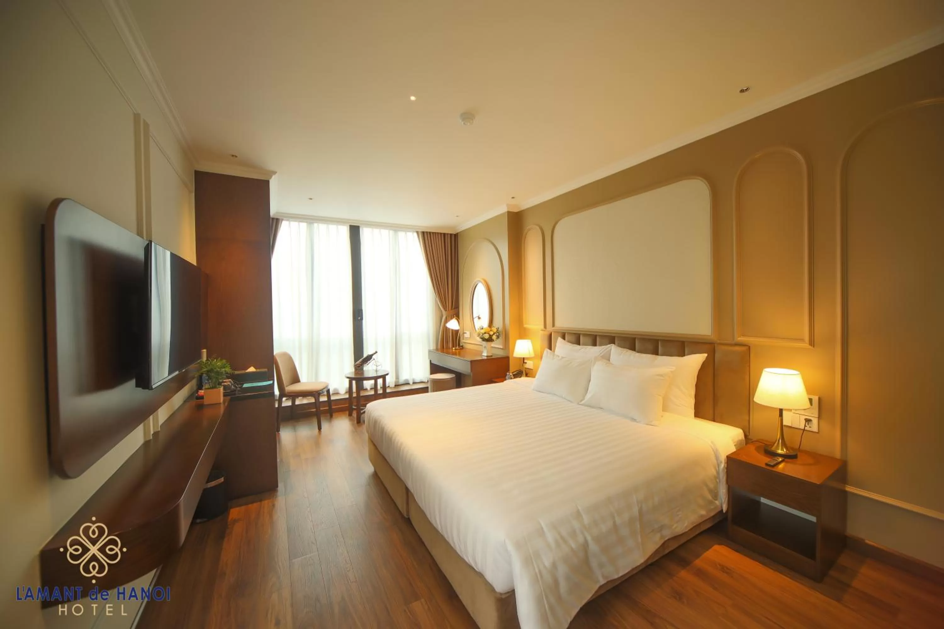 Bed in L'amant de Hanoi Hotel - khách sạn Lamant de Hà Nội