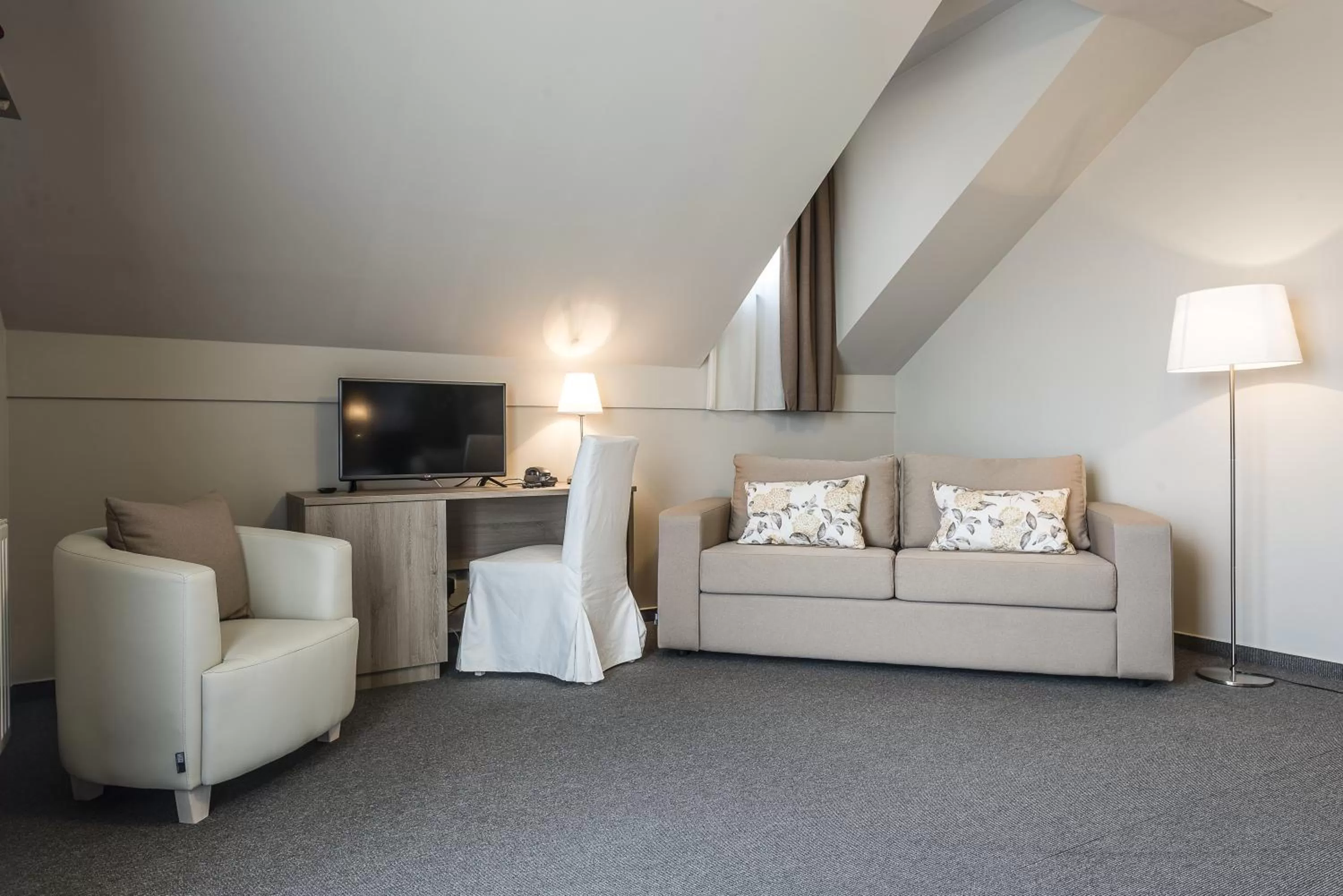 Photo of the whole room, Bed in Levendula Hotel