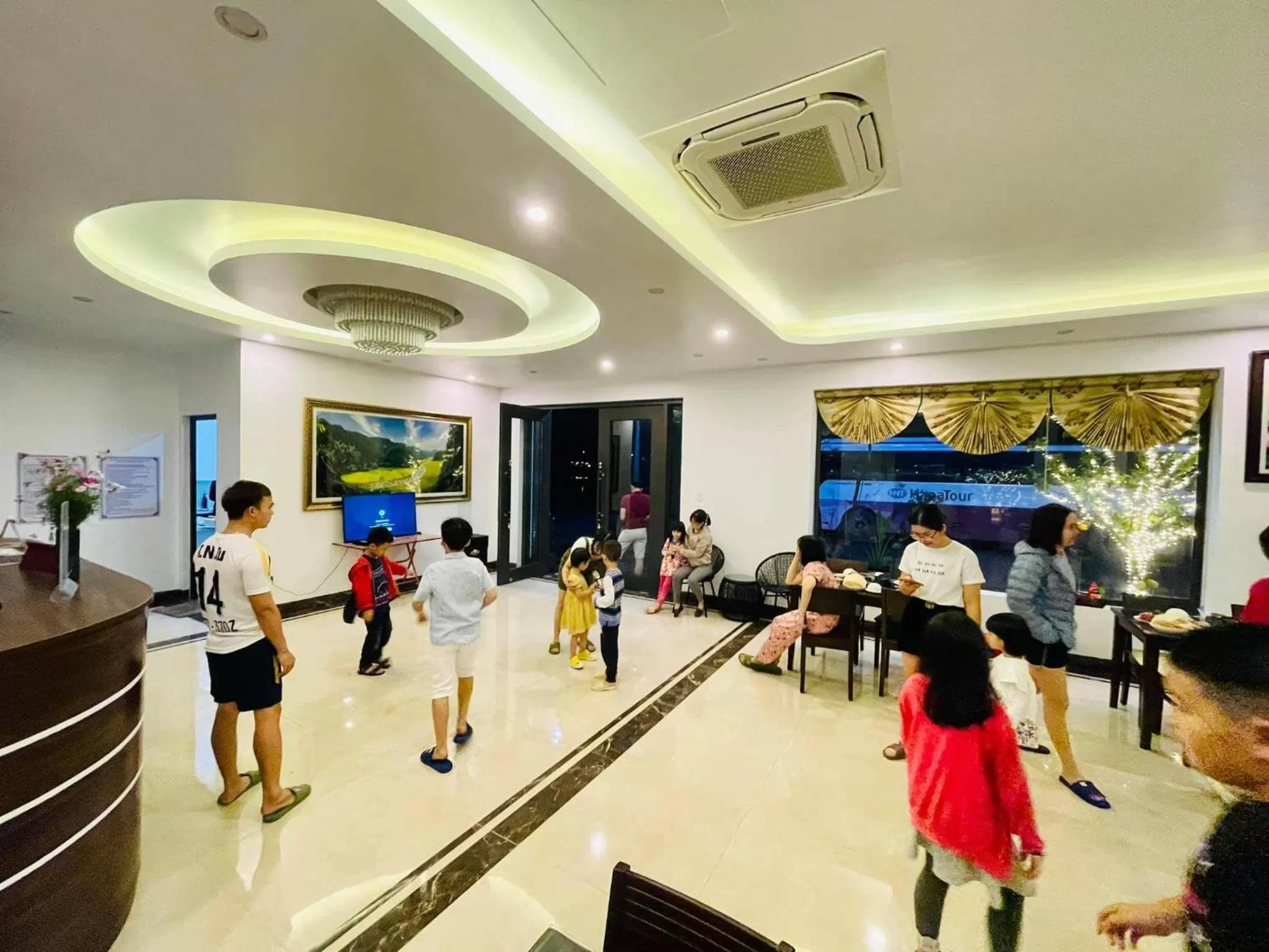 People in Lotus Hotel Ninh Bình