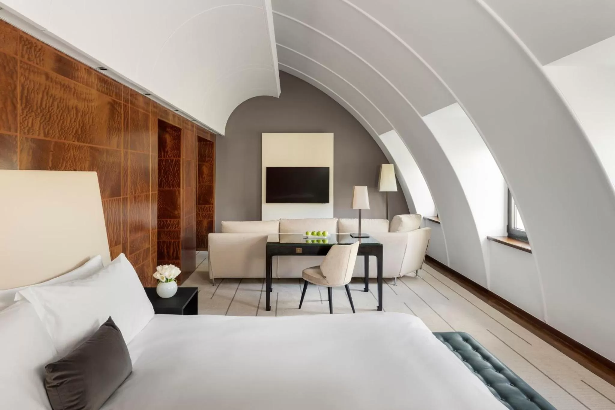 Bedroom, Bed in COMO The Halkin